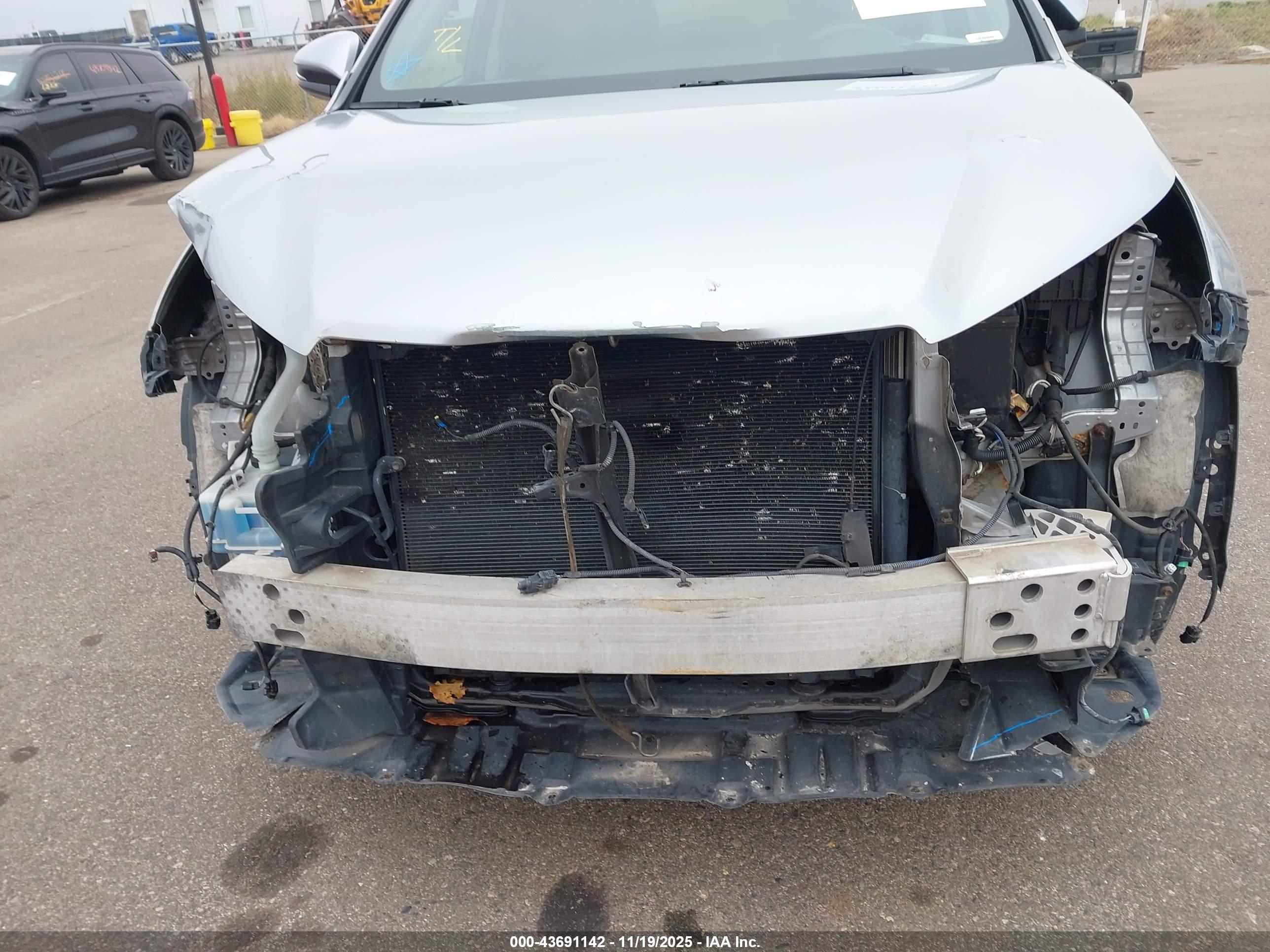 TOYOTA HIGHLANDER image 6