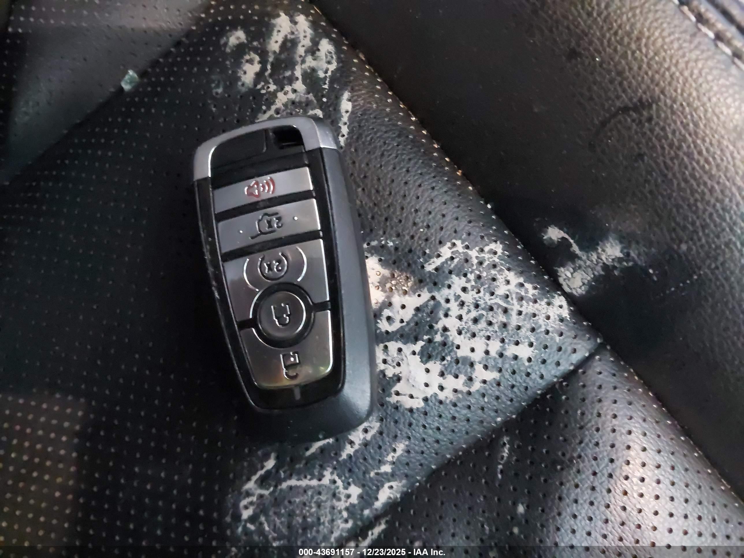 FORD ESCAPE image 11