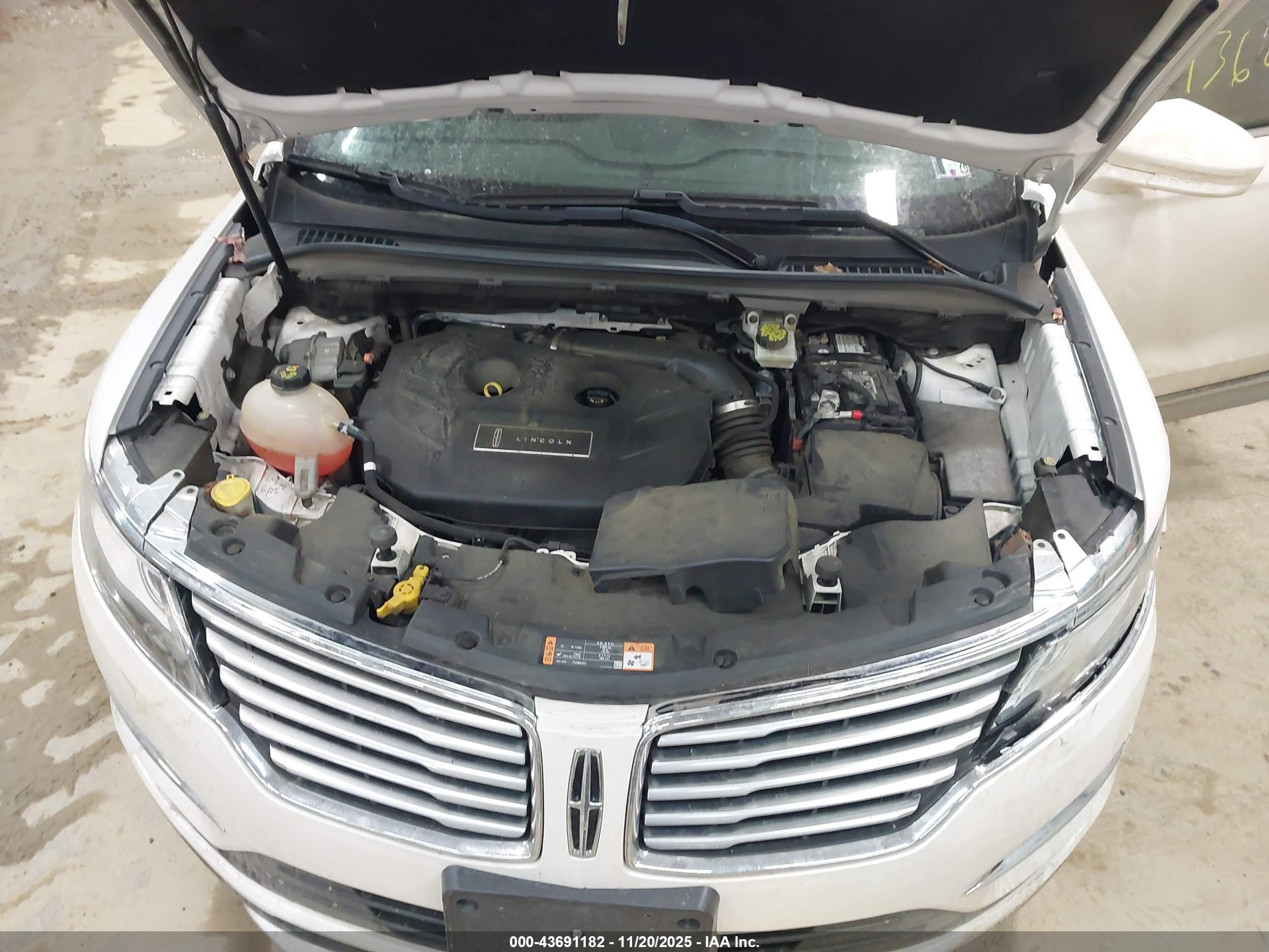 LINCOLN MKC image 10