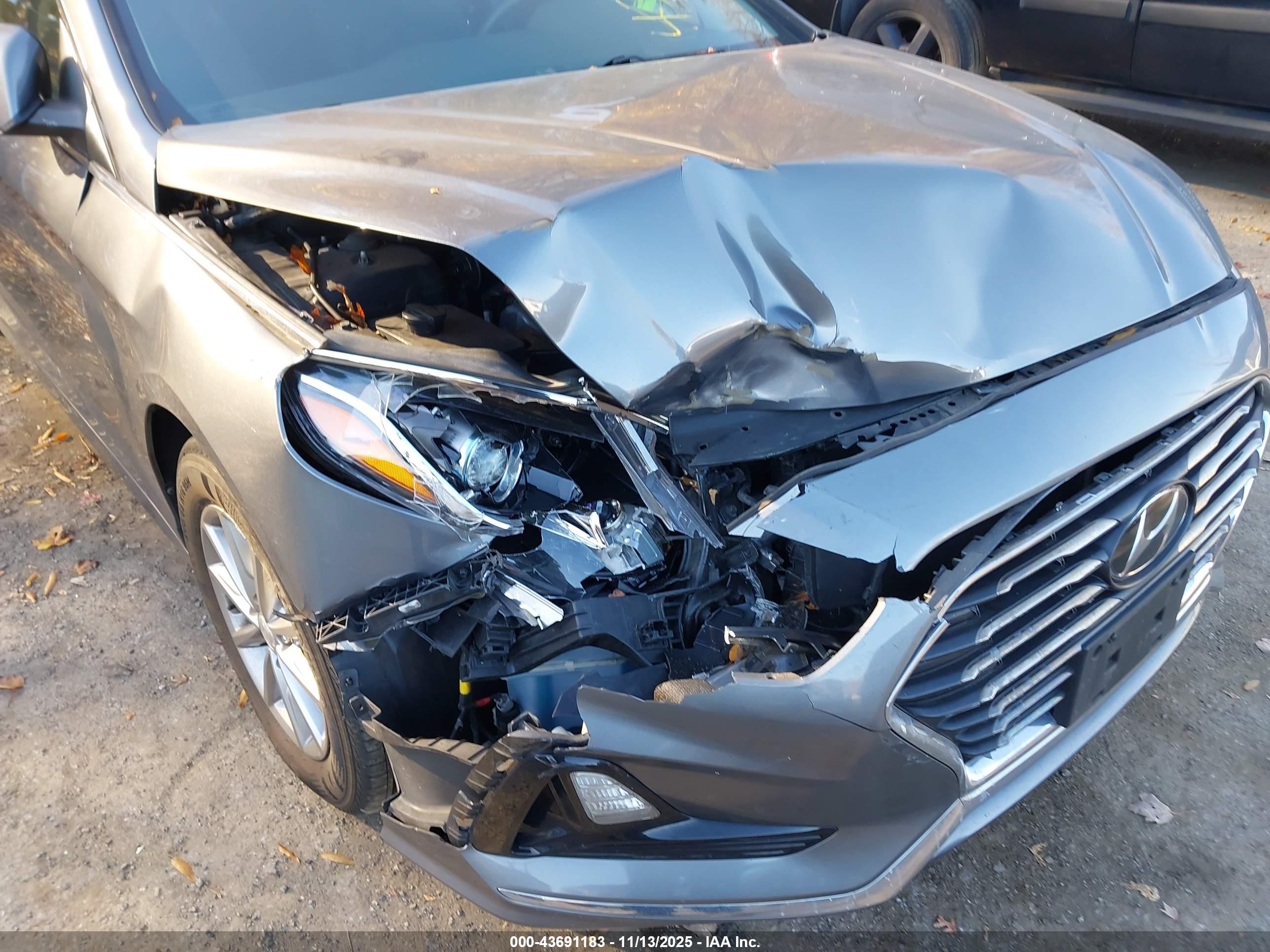 HYUNDAI SONATA image 6