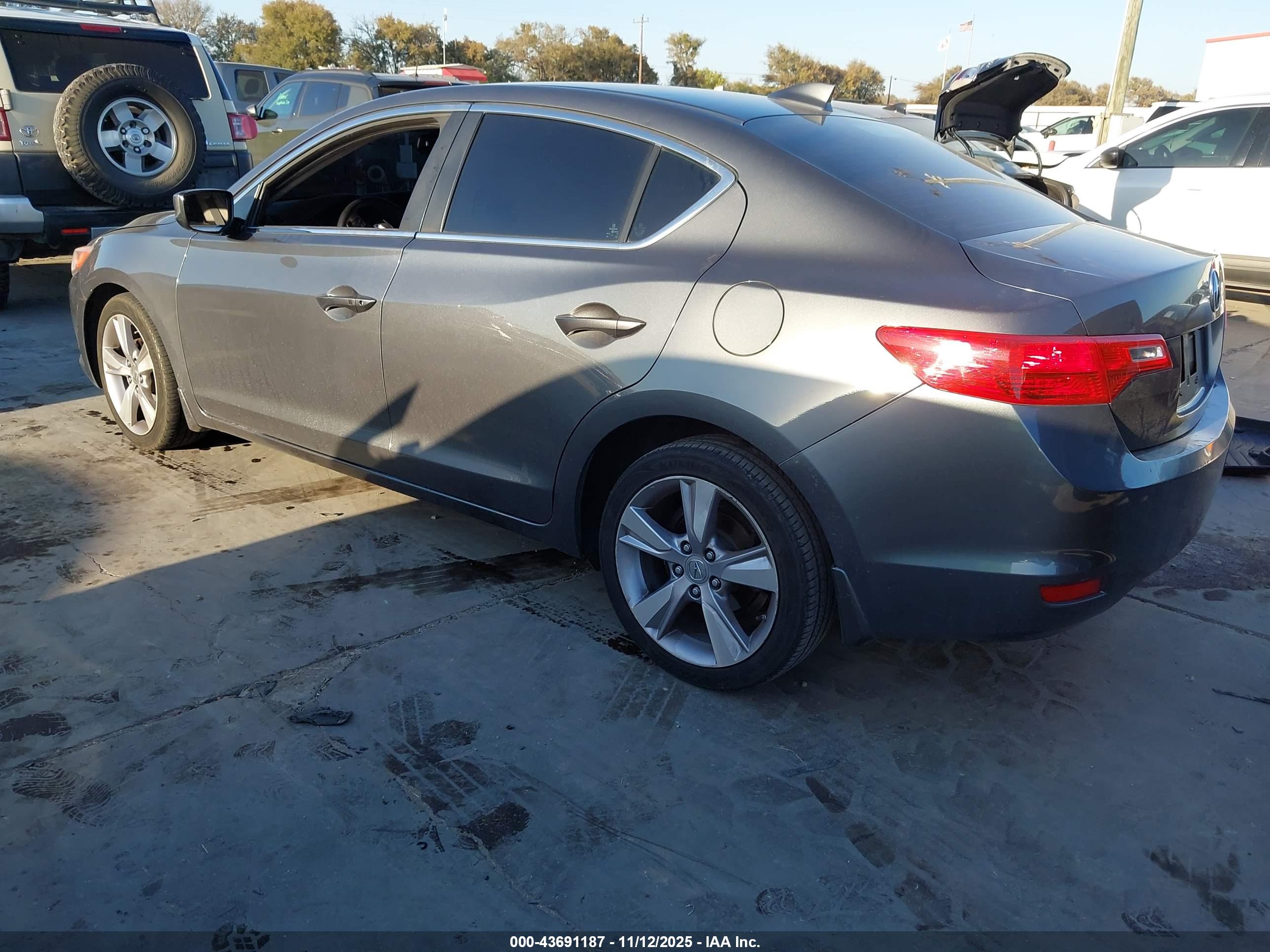 ACURA ILX image 3