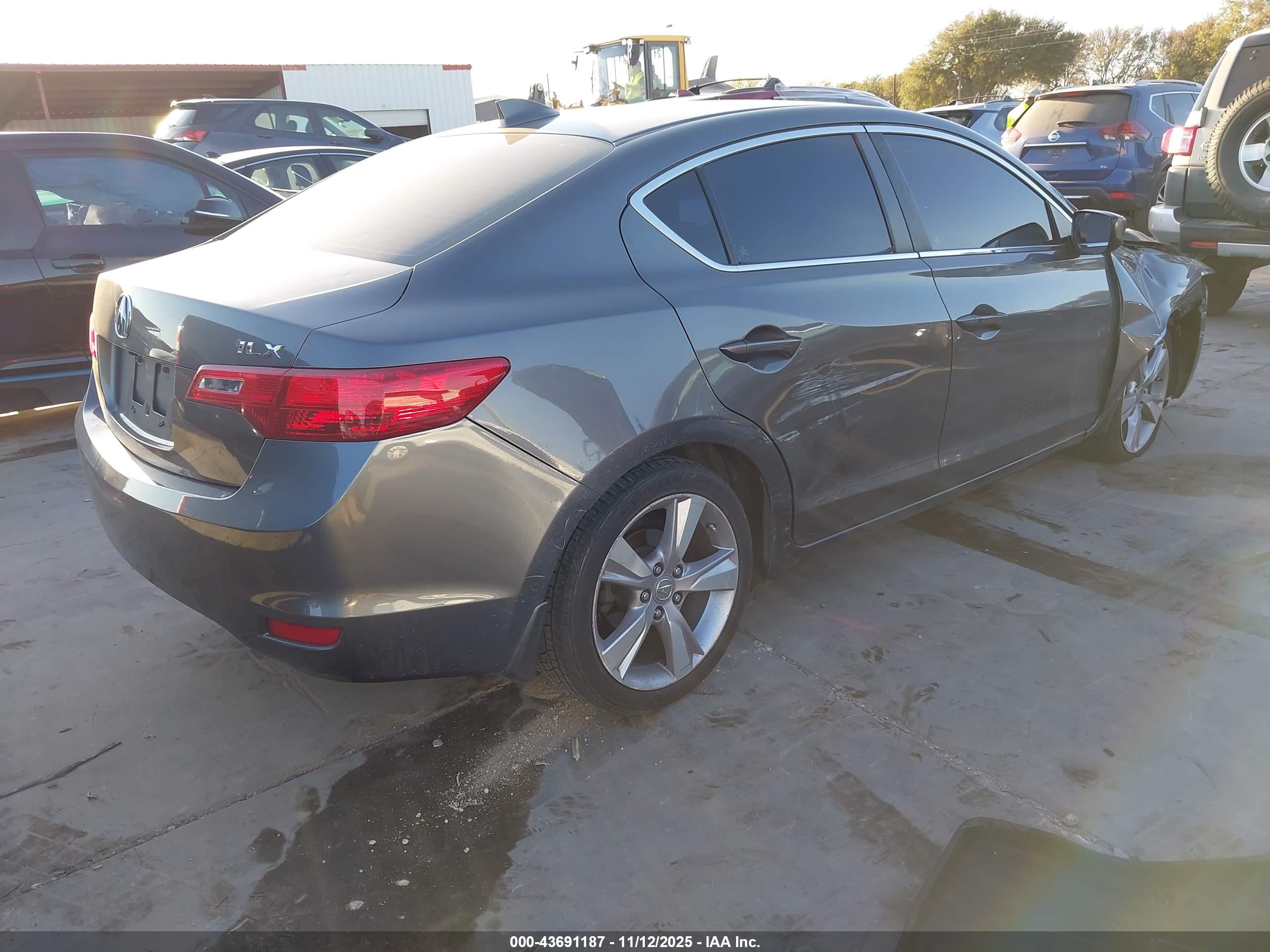 ACURA ILX image 4