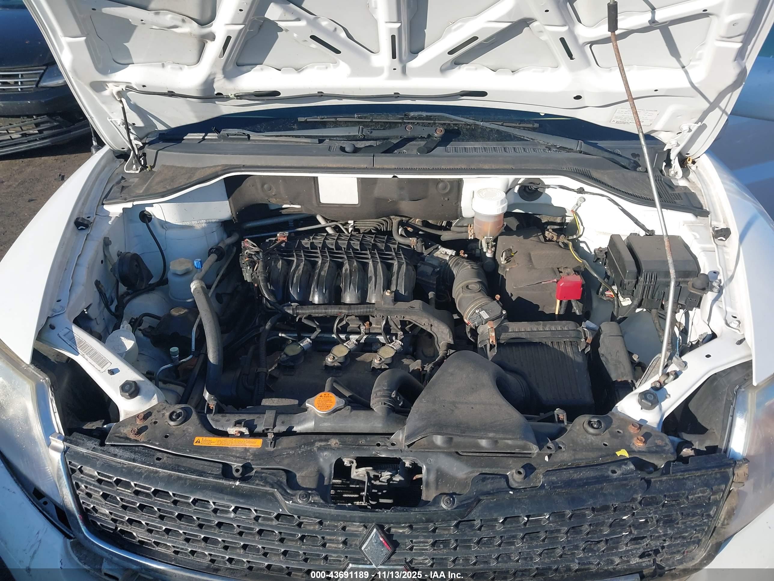 MITSUBISHI ENDEAVOR image 10