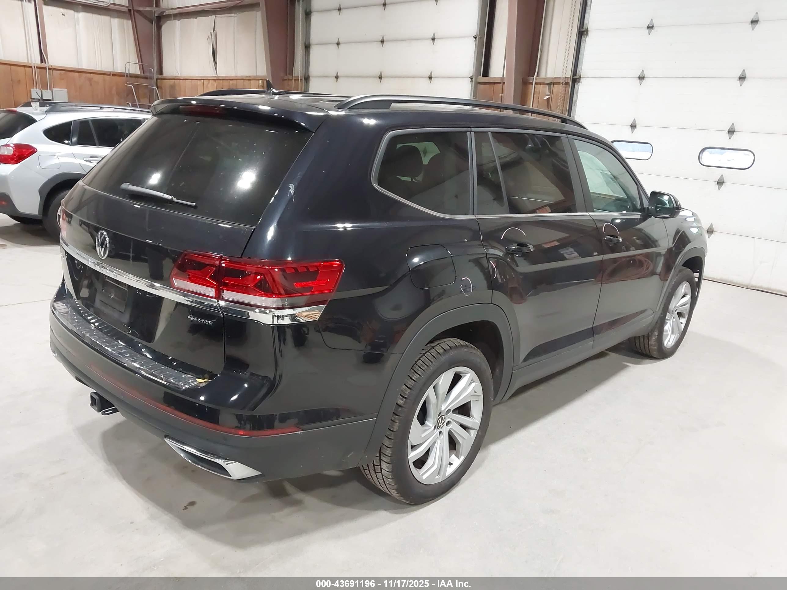 VOLKSWAGEN ATLAS image 4