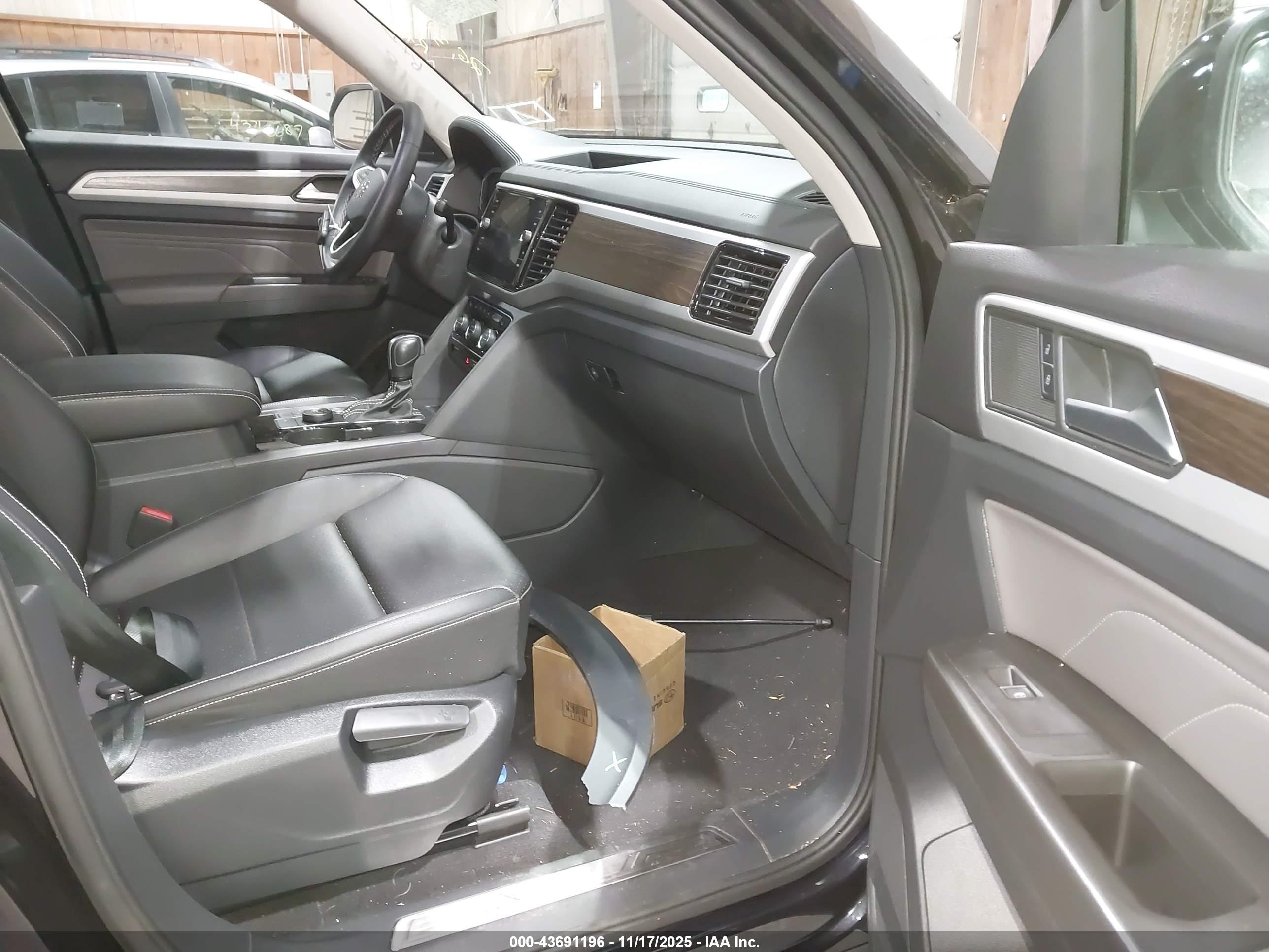 VOLKSWAGEN ATLAS image 5