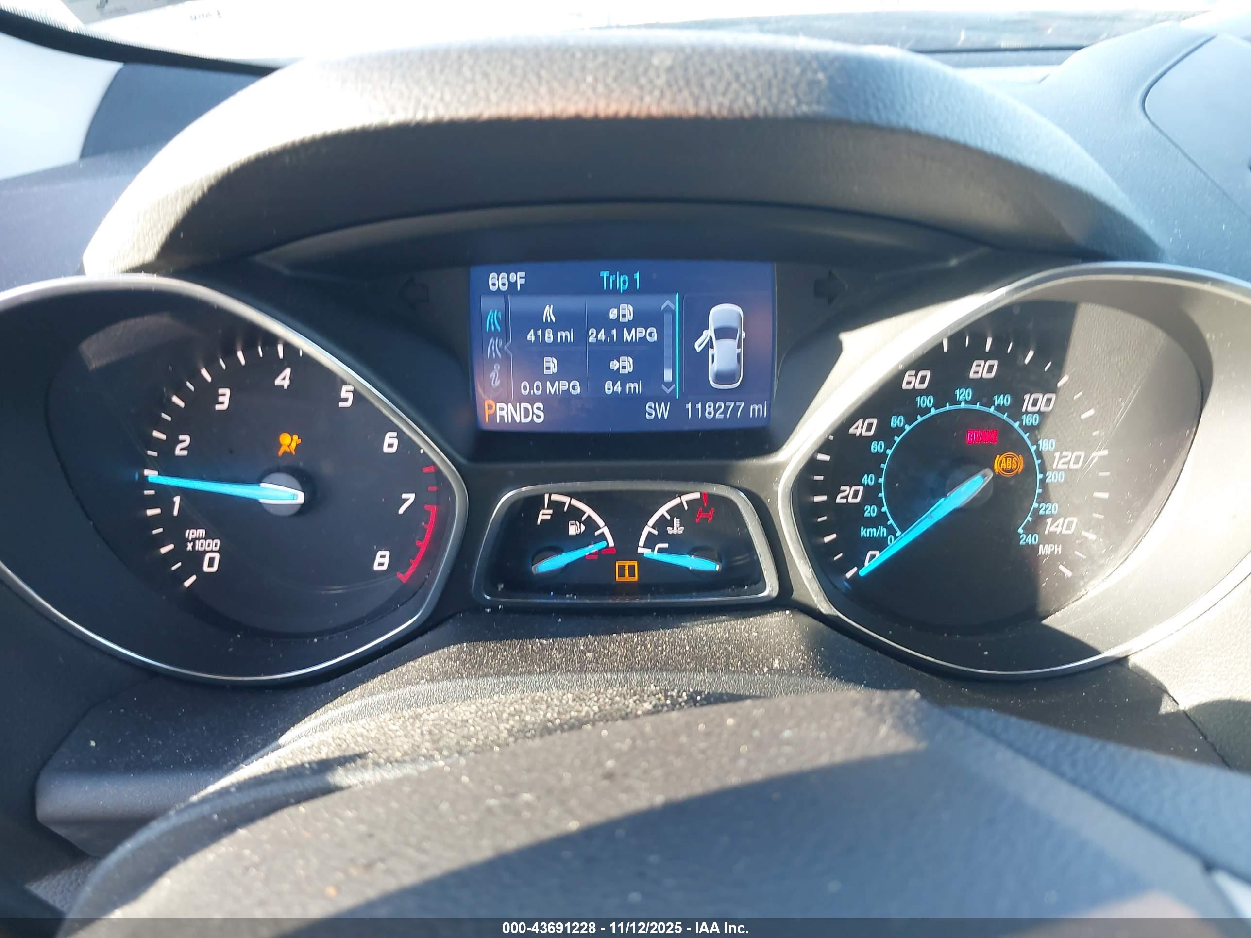 FORD ESCAPE image 7