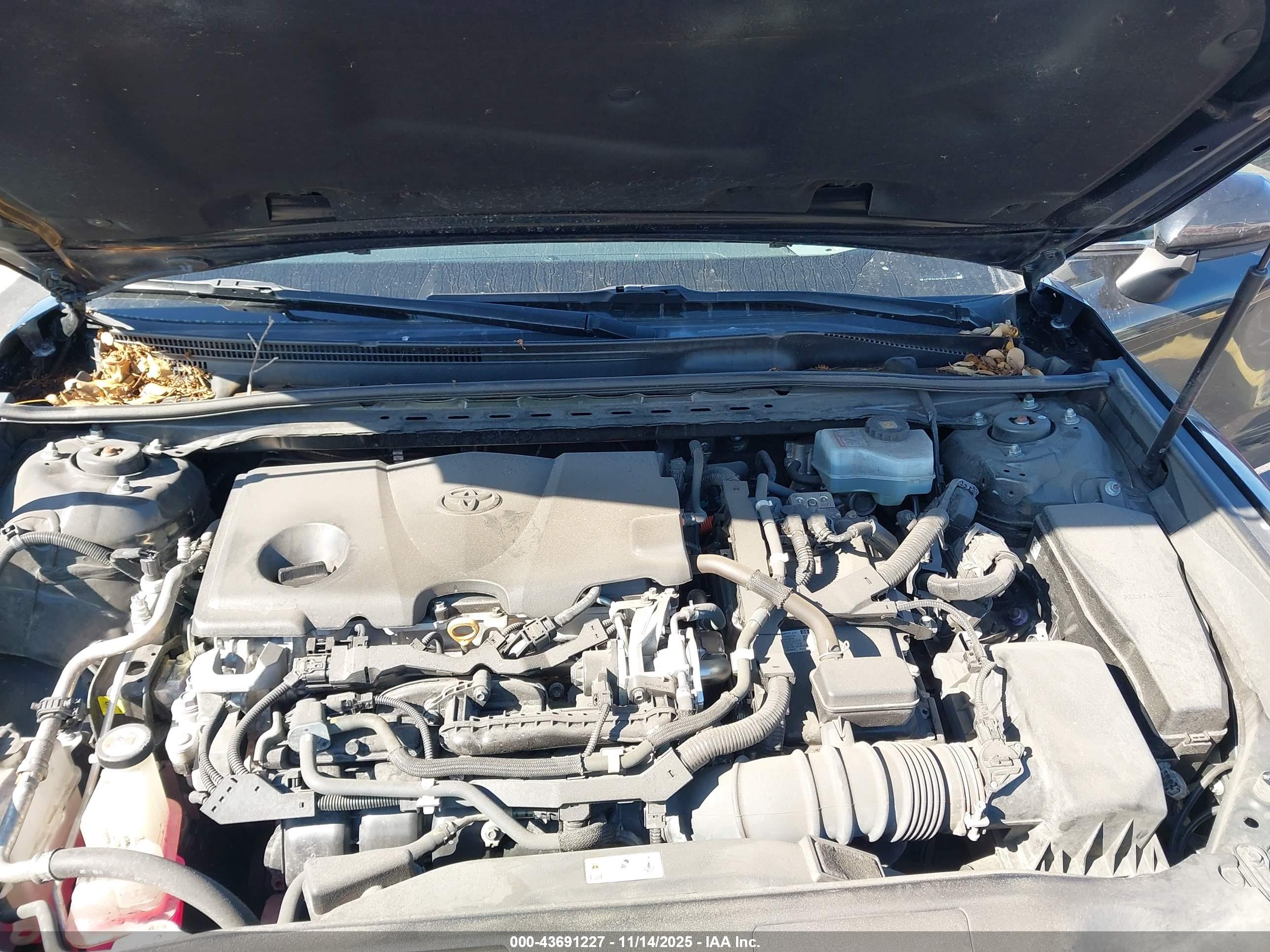 TOYOTA CAMRY image 10