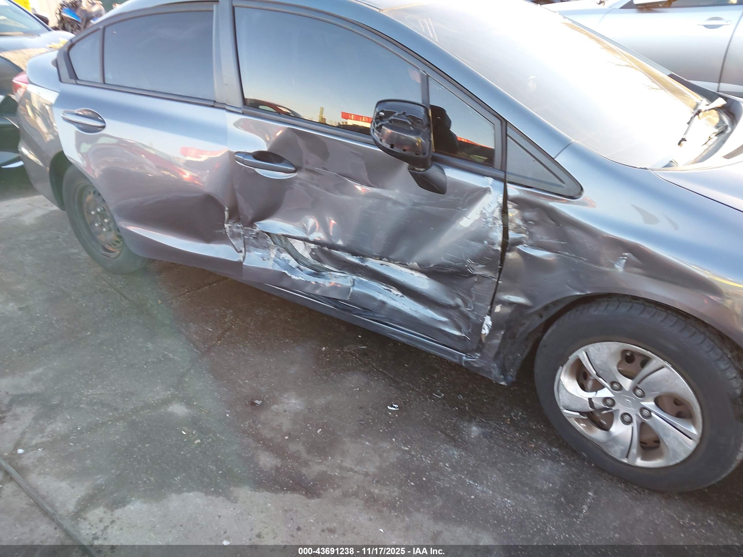 HONDA CIVIC image 6