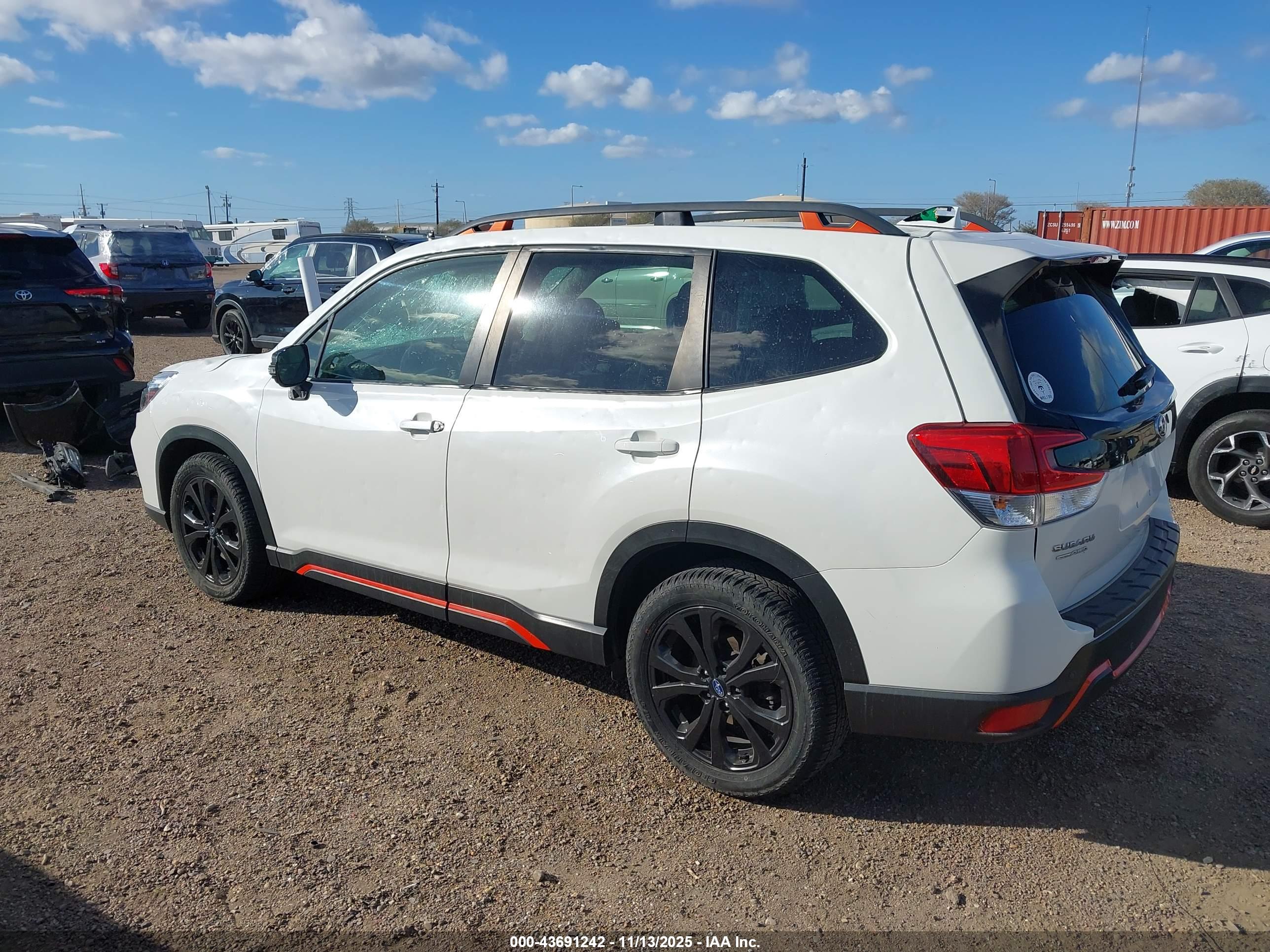 SUBARU FORESTER image 3