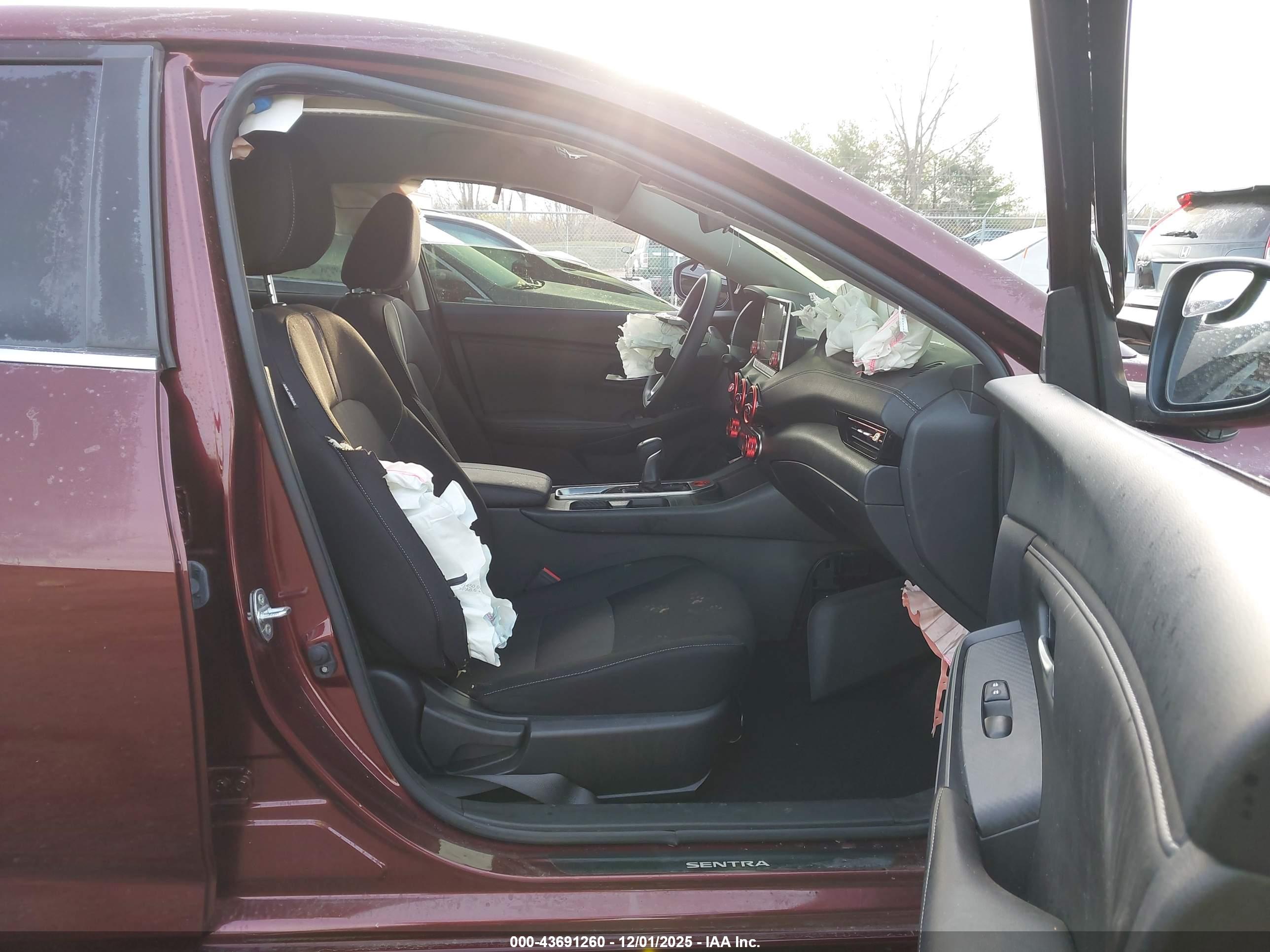 NISSAN SENTRA image 5