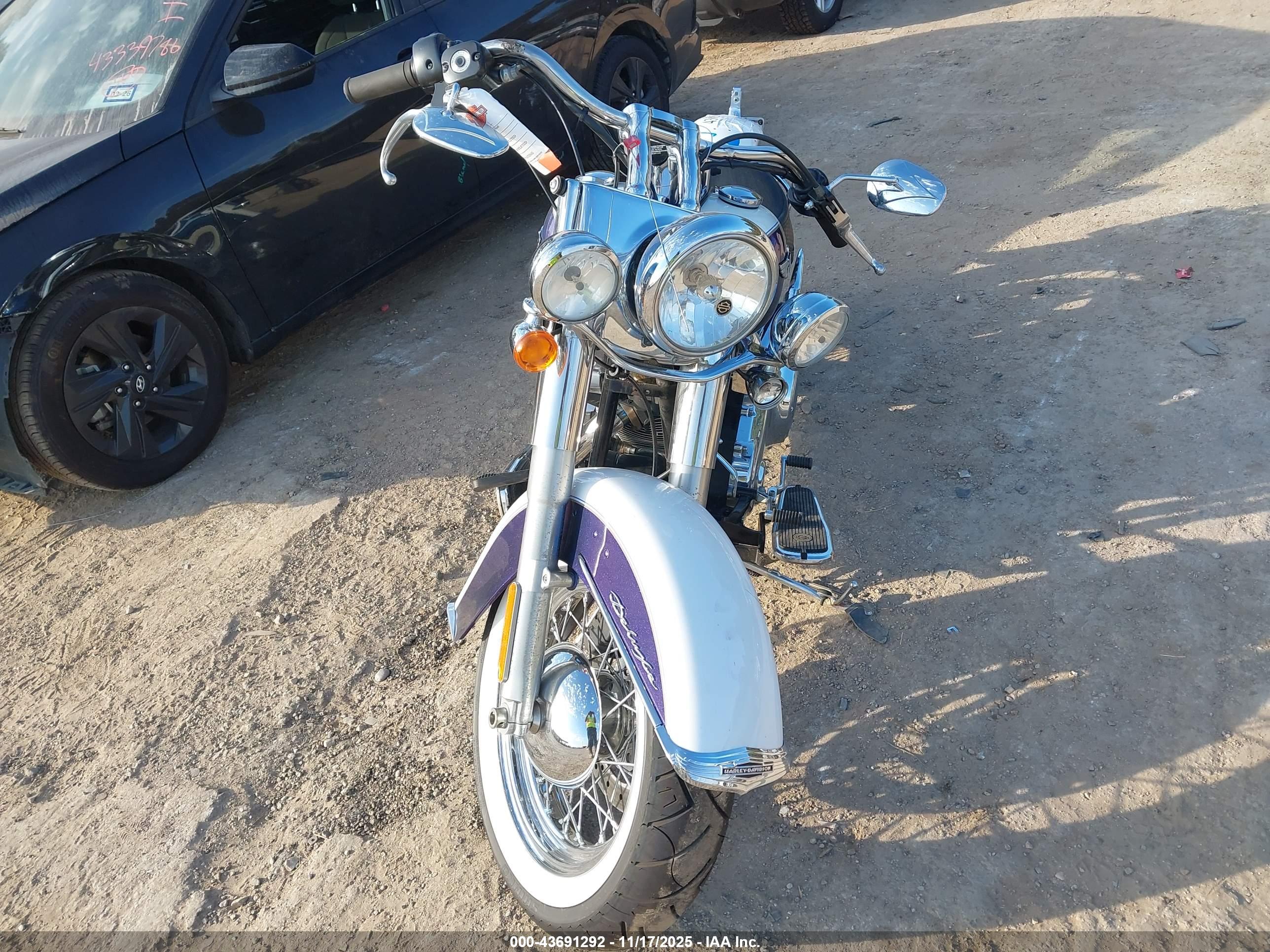 HARLEY-DAVIDSON FLSTN image 5