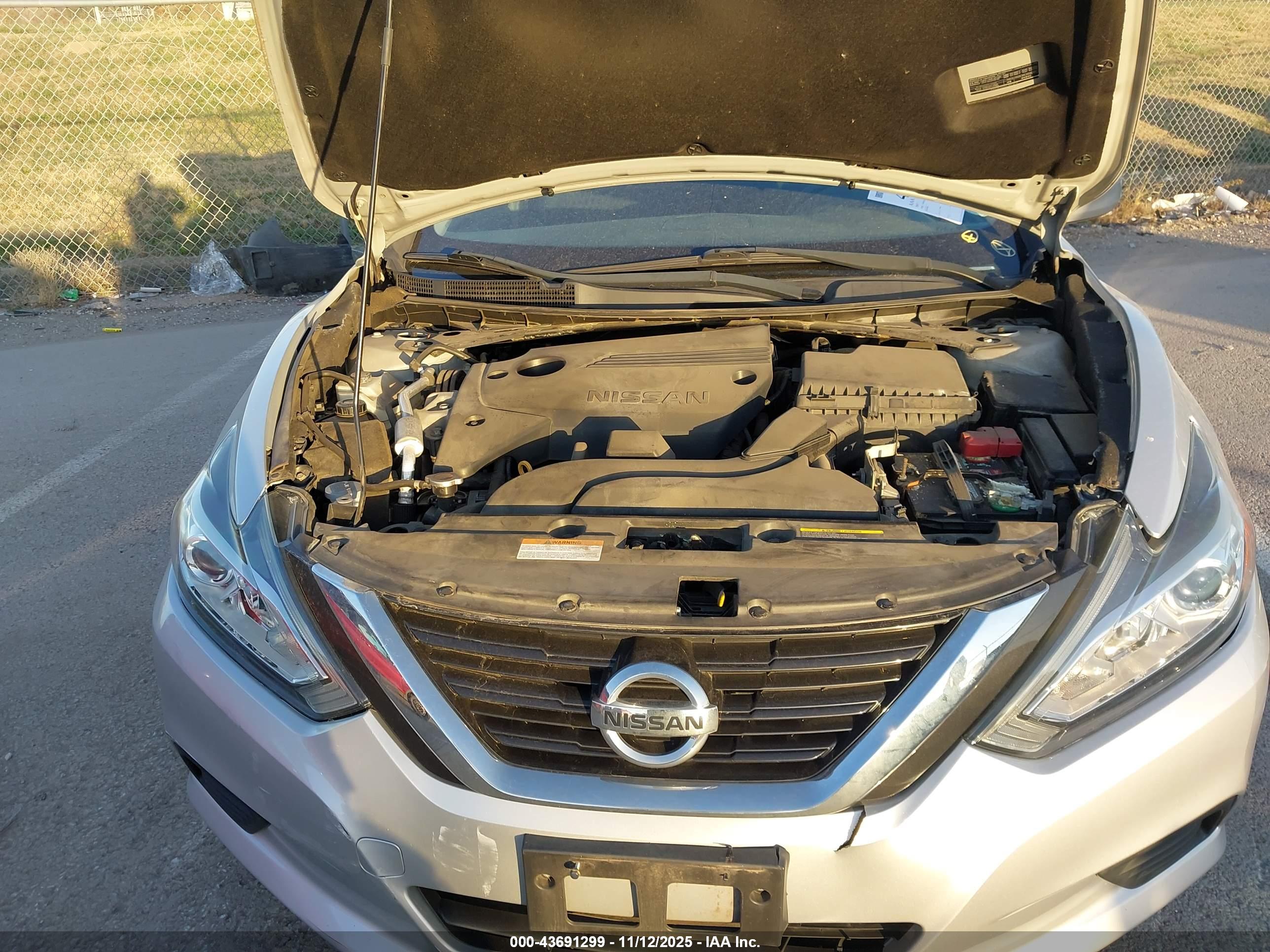 NISSAN ALTIMA image 10