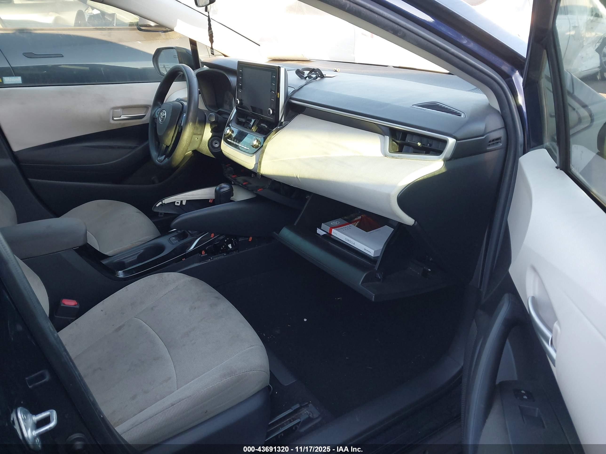 TOYOTA COROLLA image 5