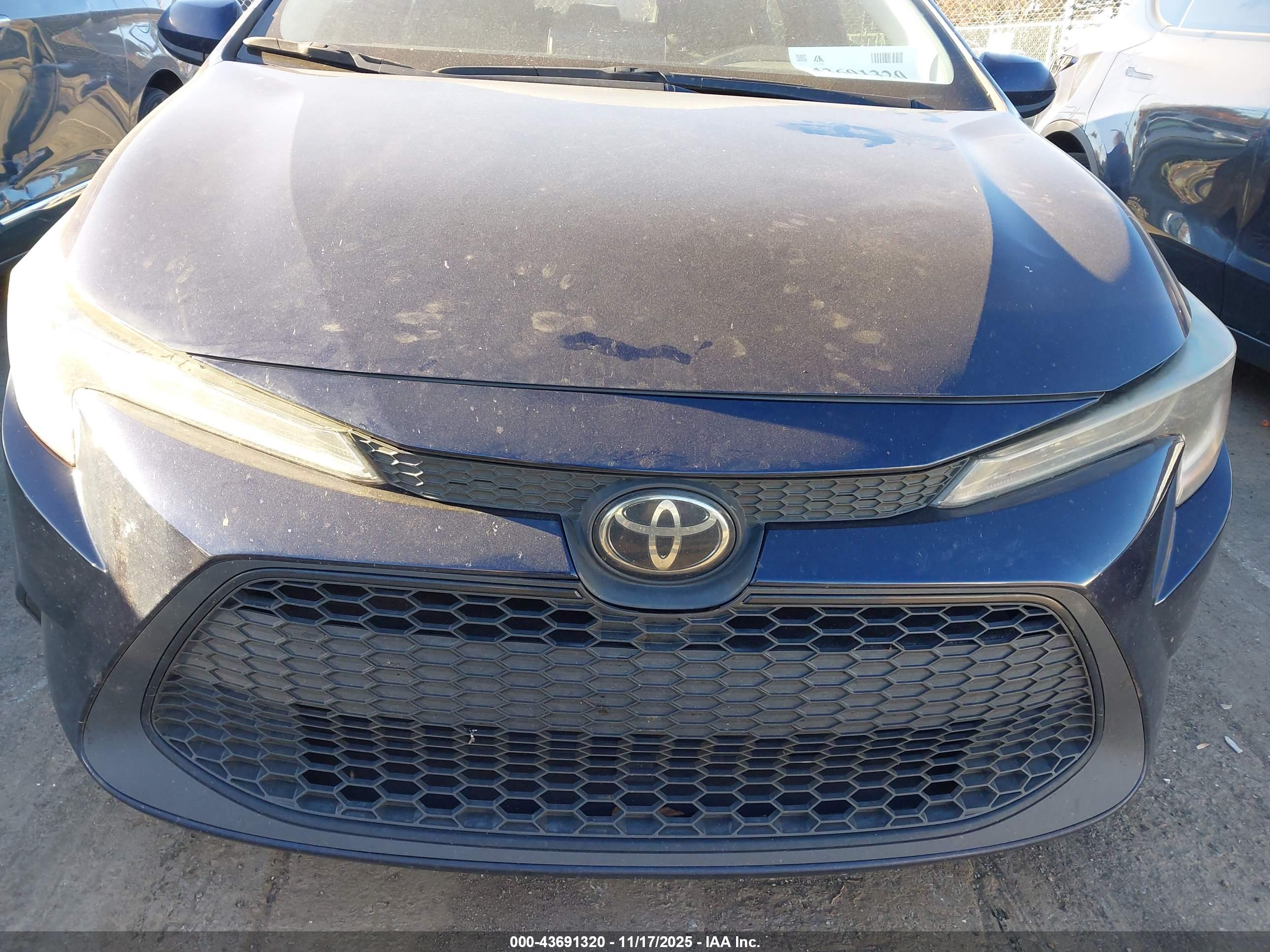 TOYOTA COROLLA image 6