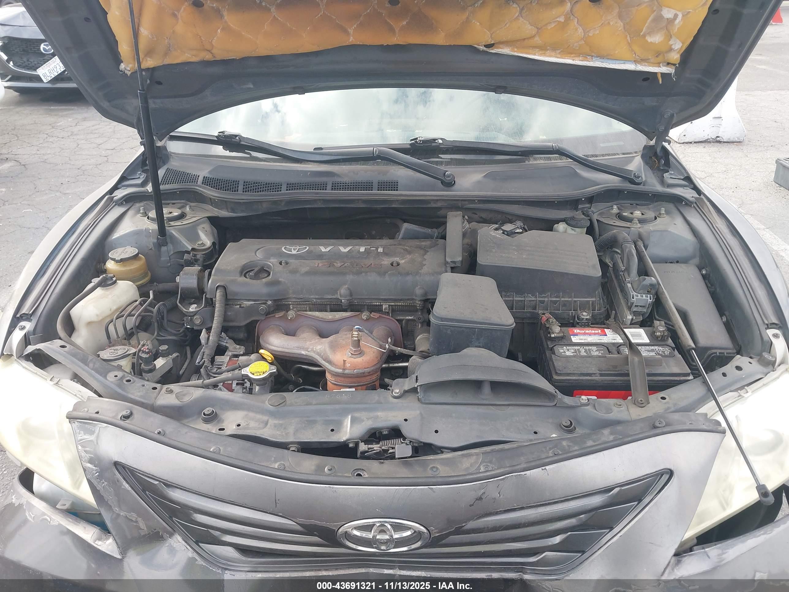 TOYOTA CAMRY image 10