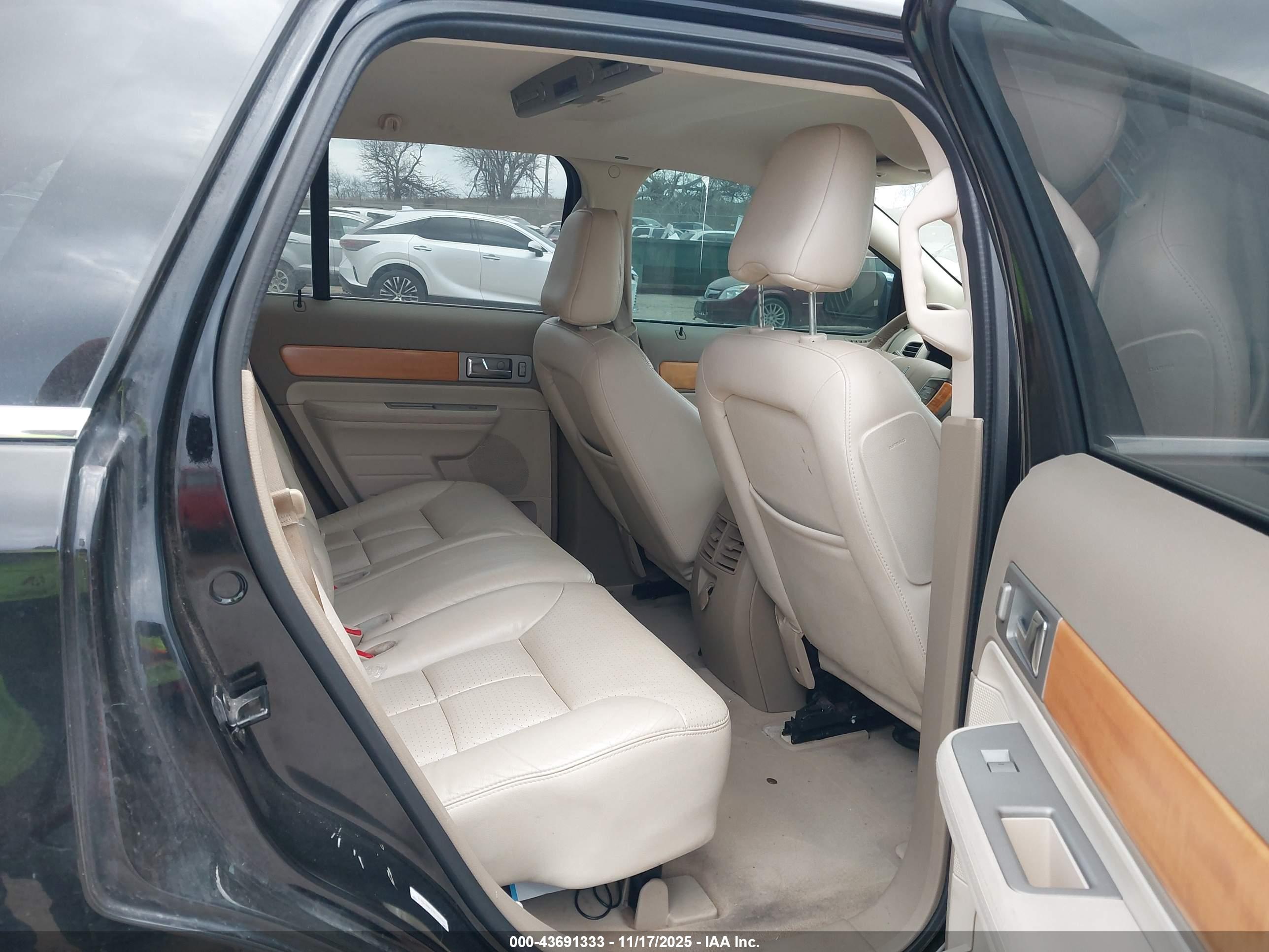 LINCOLN MKX image 8