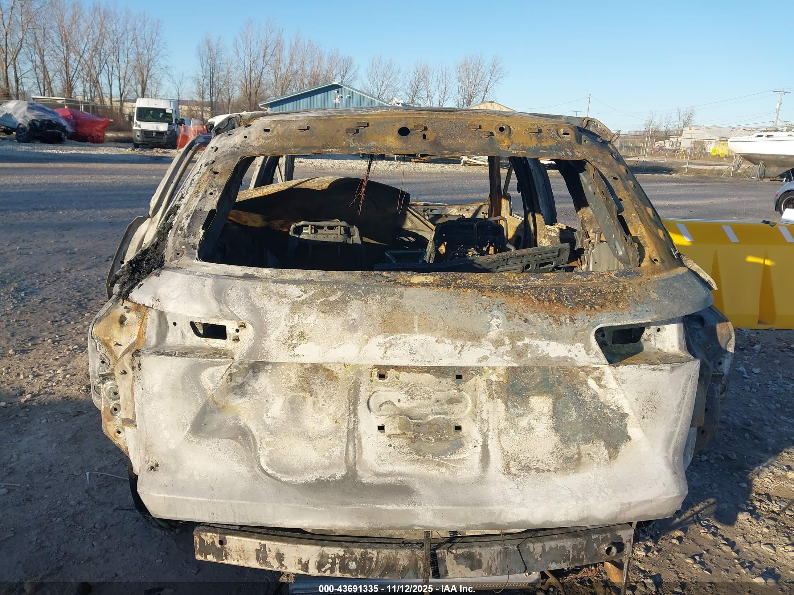 CHEVROLET EQUINOX image 6