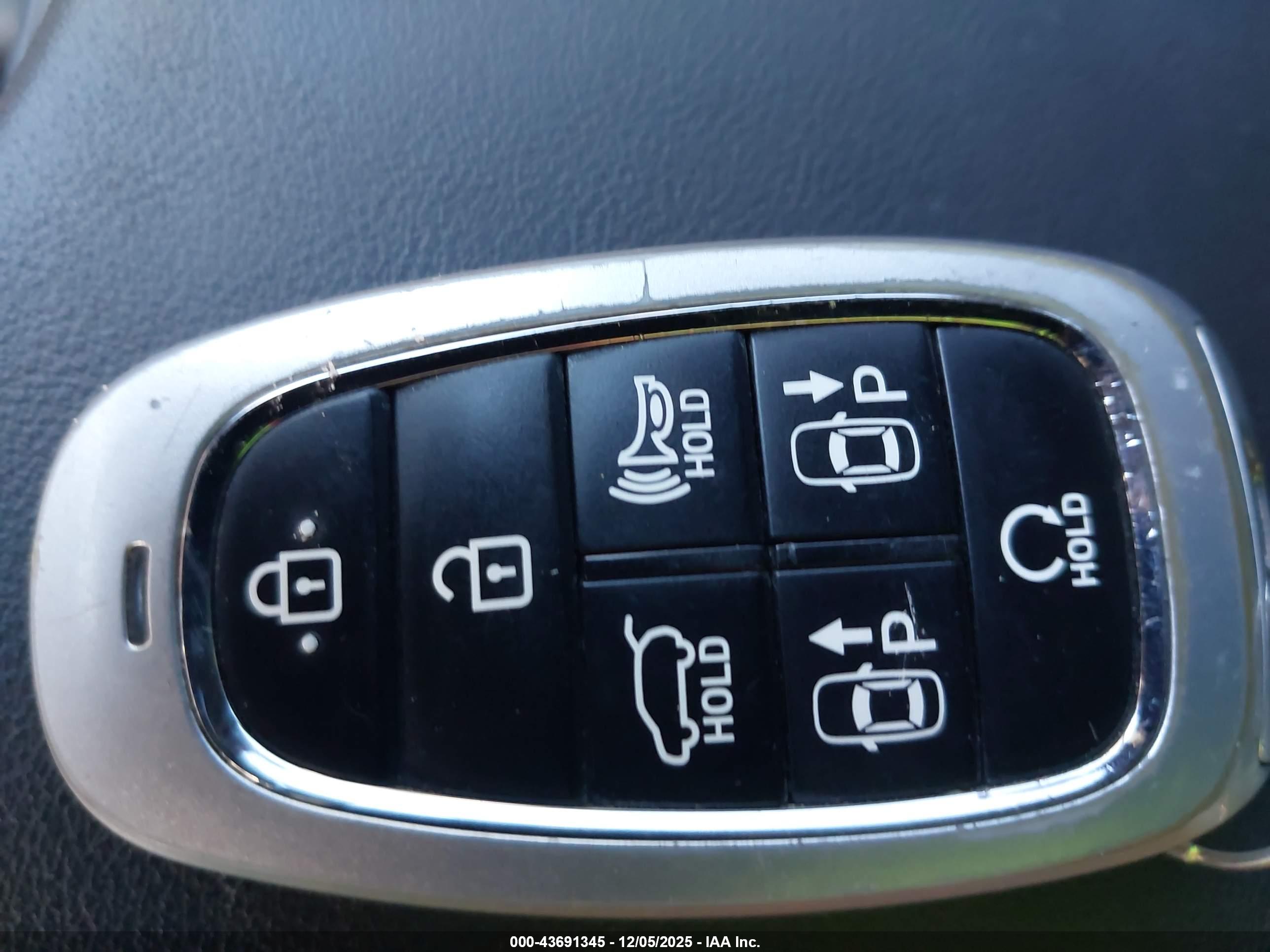 HYUNDAI PALISADE image 11