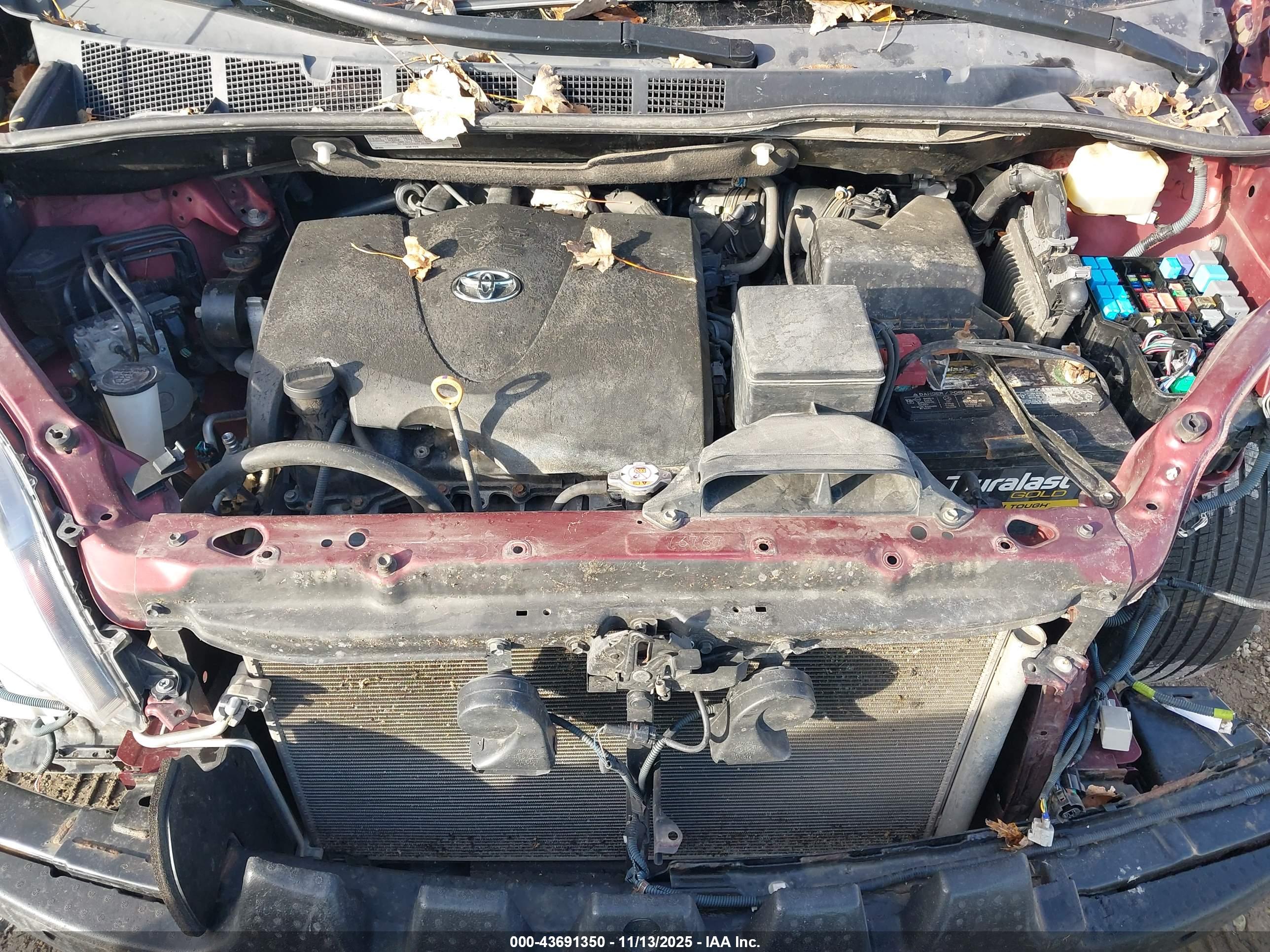 TOYOTA SIENNA image 10