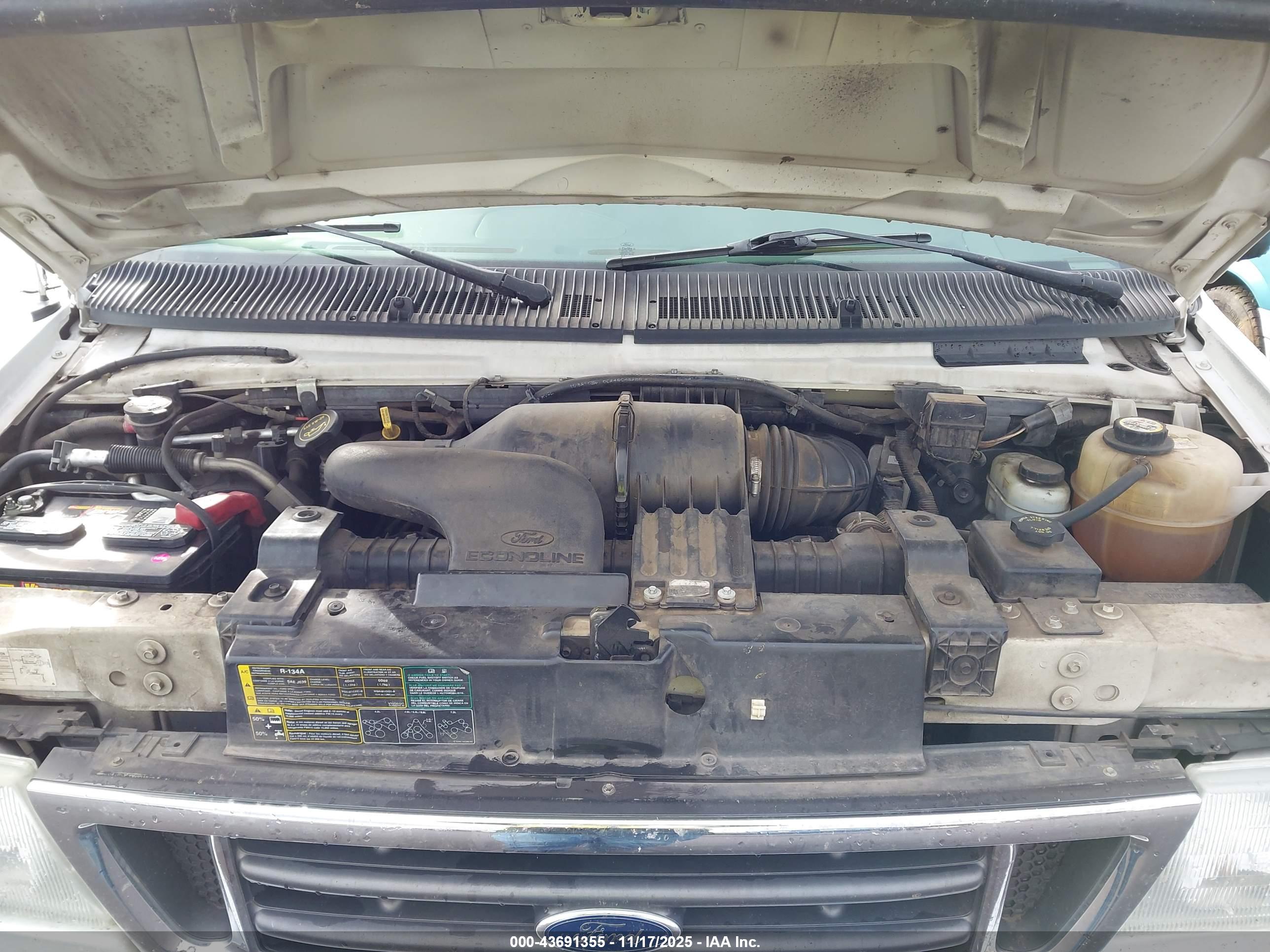 FORD E-150 image 10