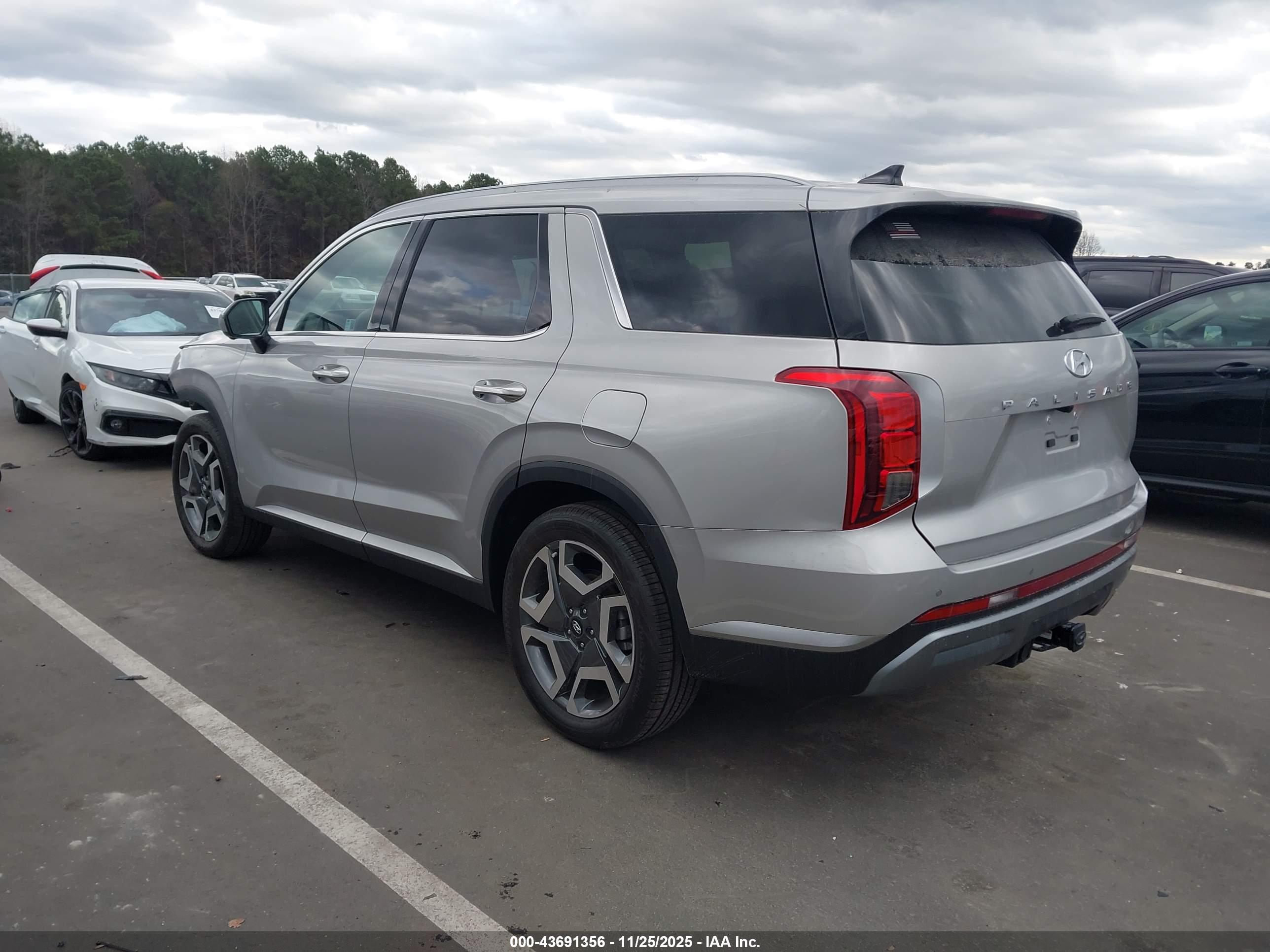 HYUNDAI PALISADE image 3