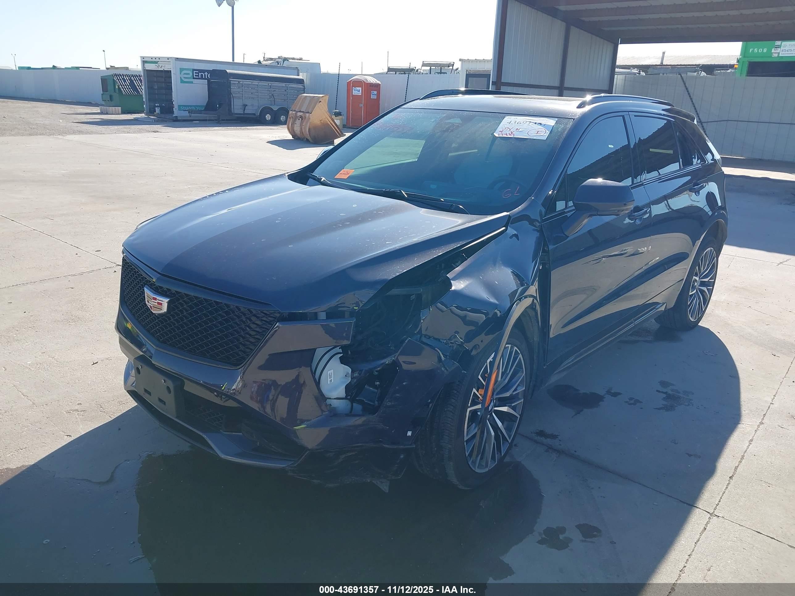 CADILLAC XT4 image 2