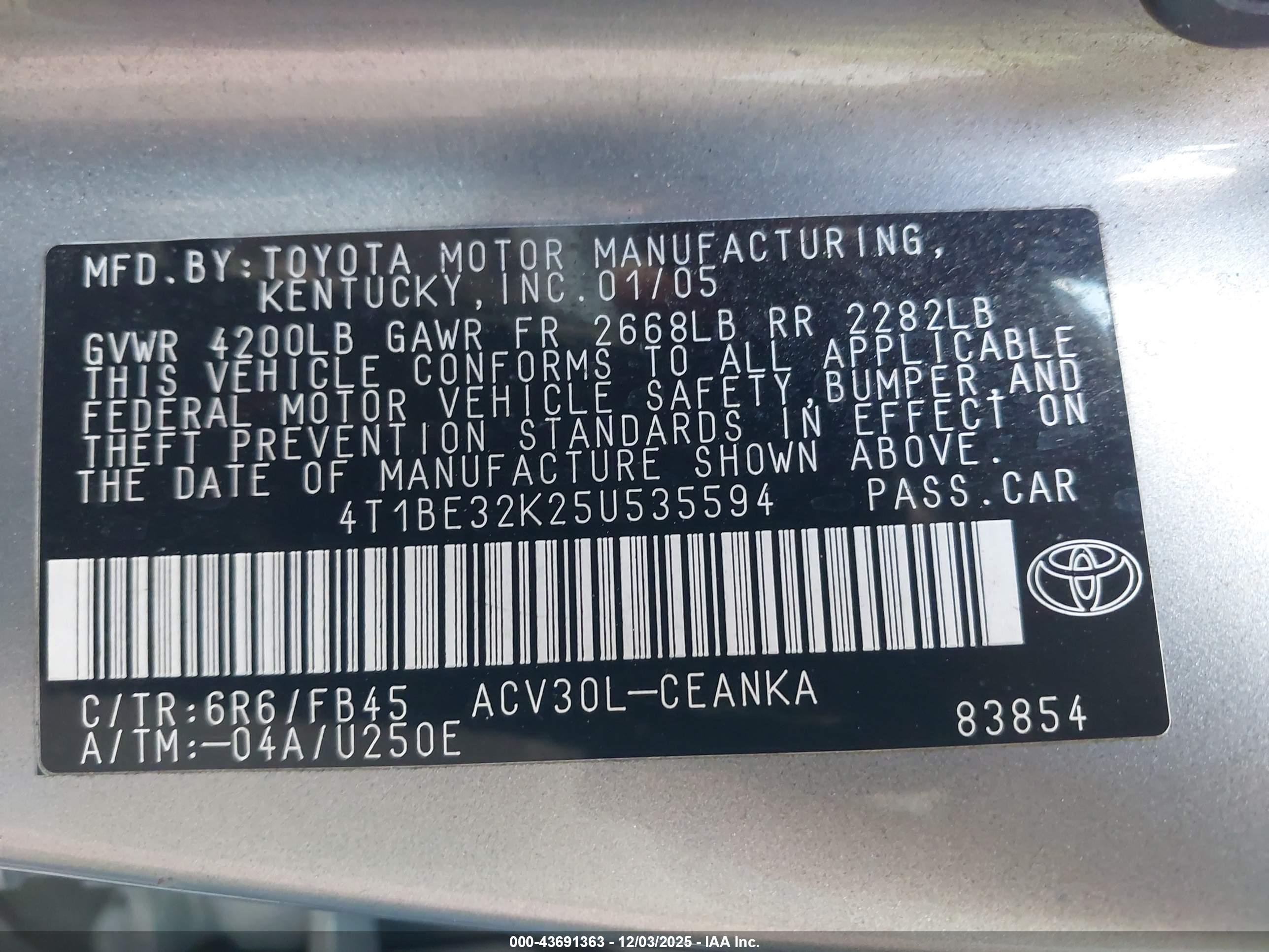 TOYOTA CAMRY image 9