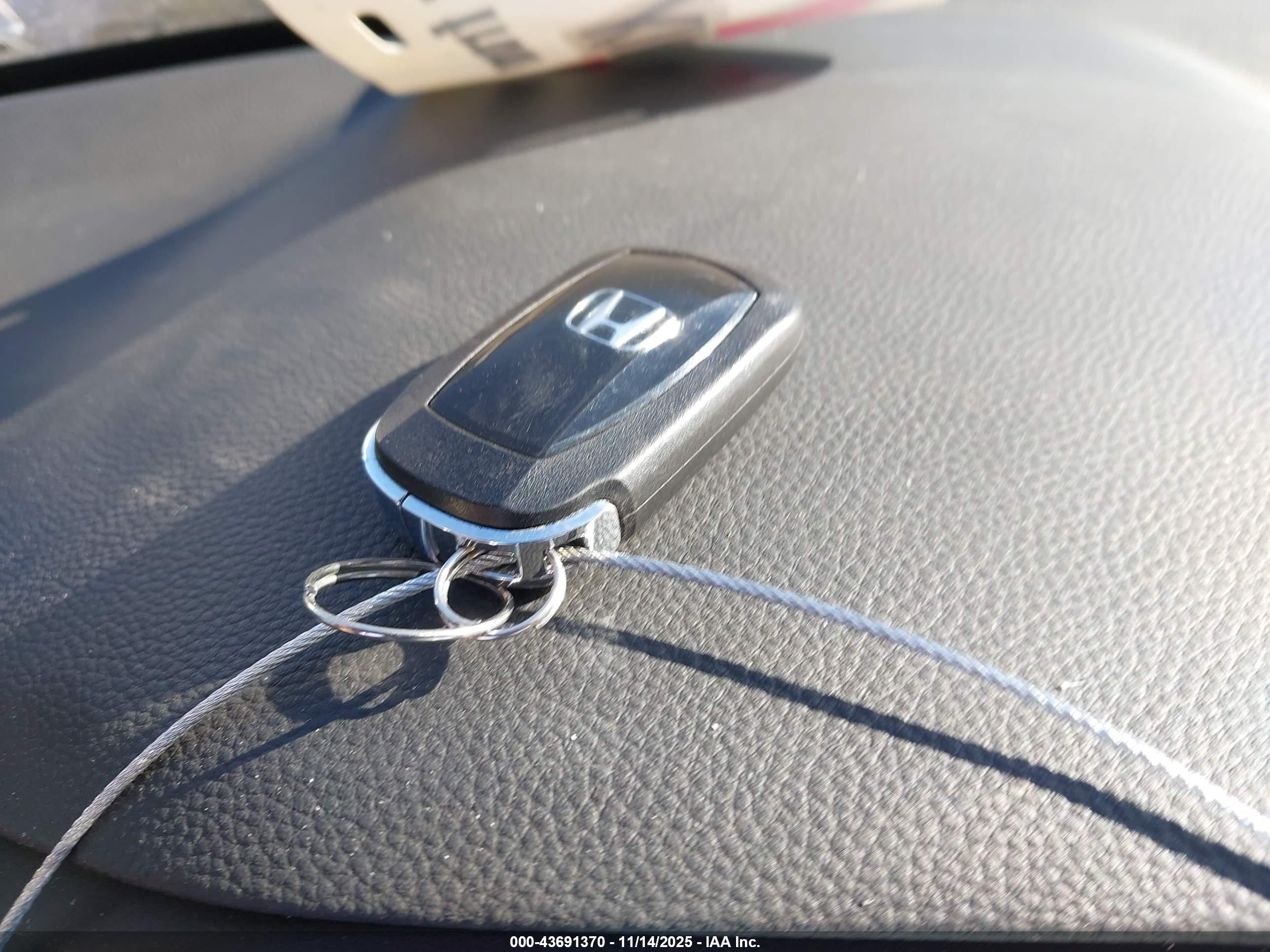 HONDA CR-V image 11