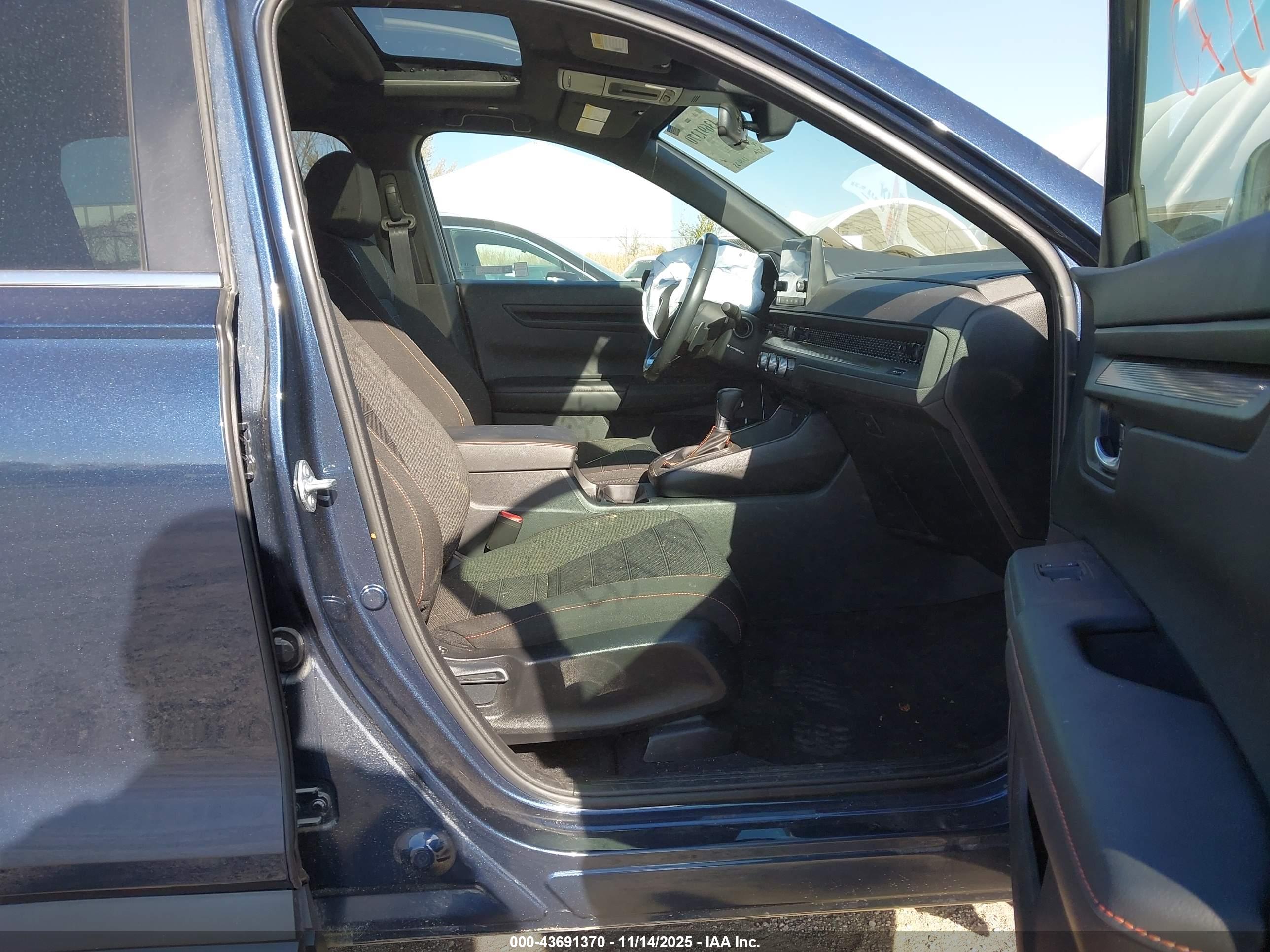 HONDA CR-V image 5