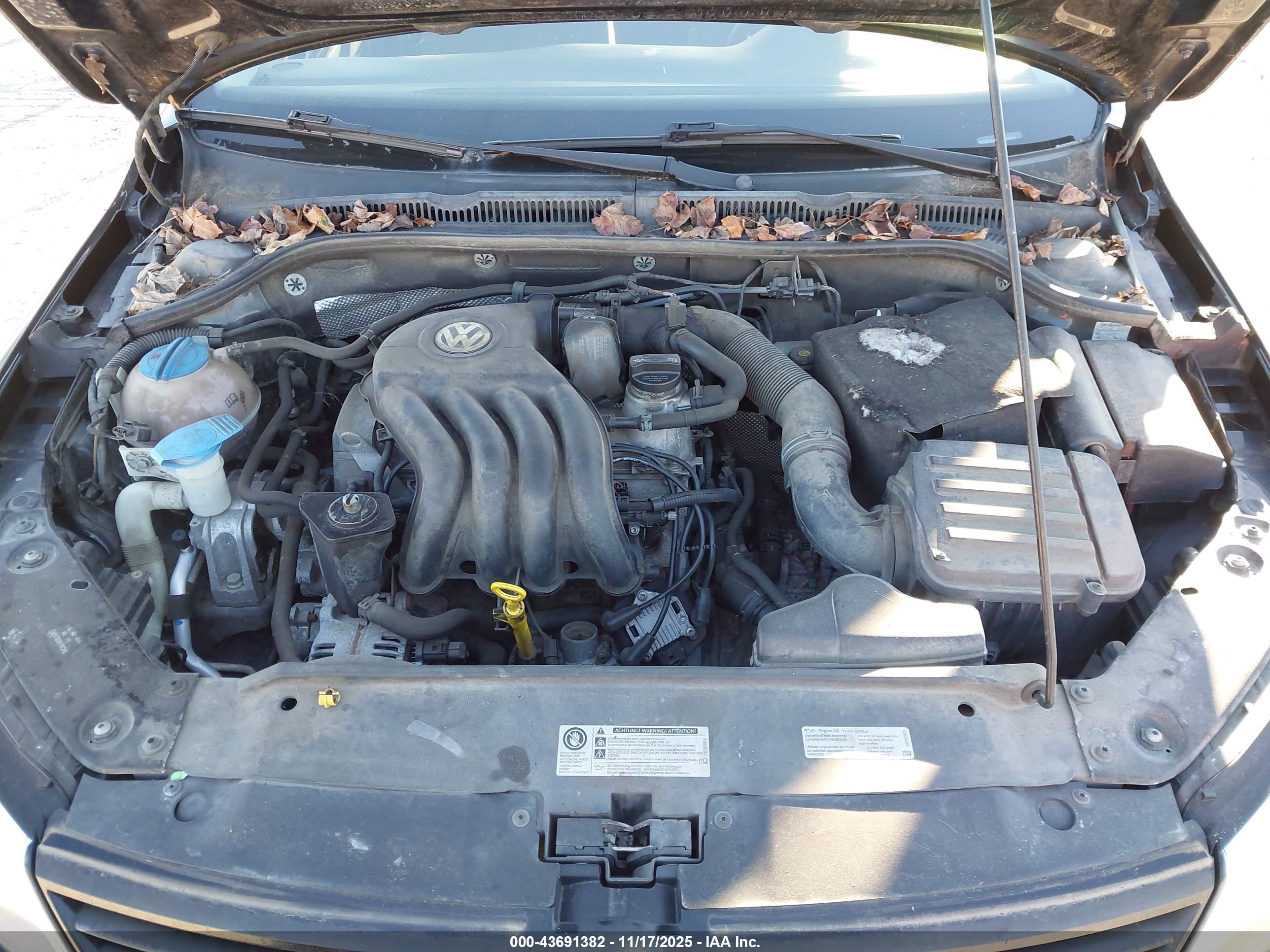 VOLKSWAGEN JETTA image 10