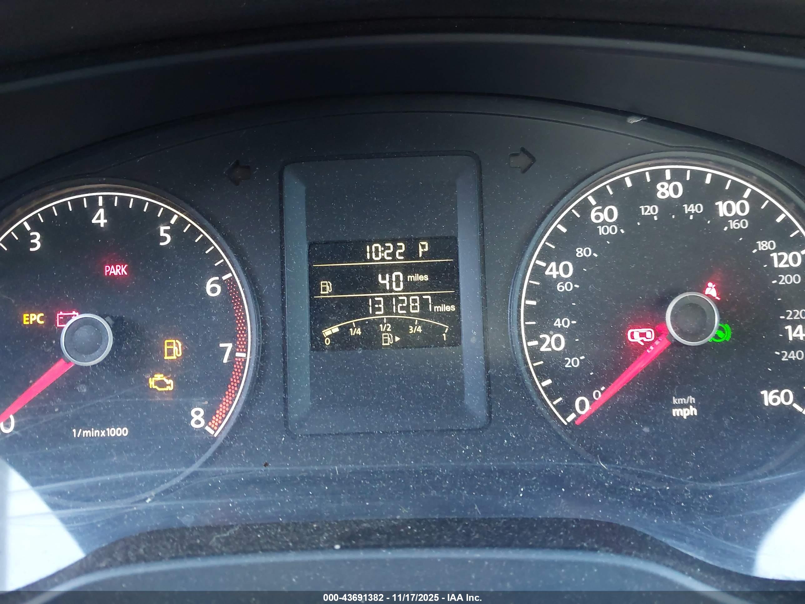 VOLKSWAGEN JETTA image 7