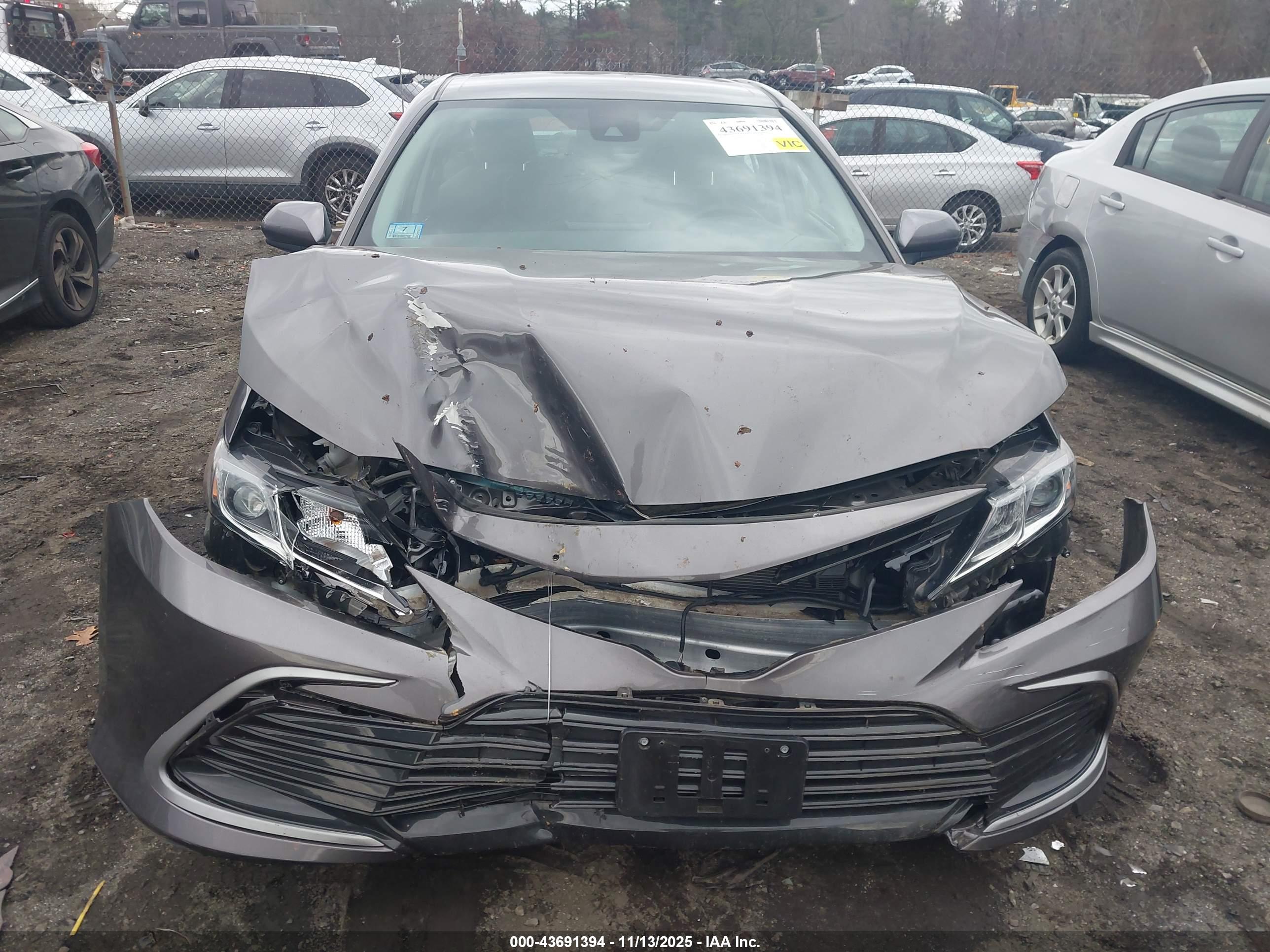 TOYOTA CAMRY image 6