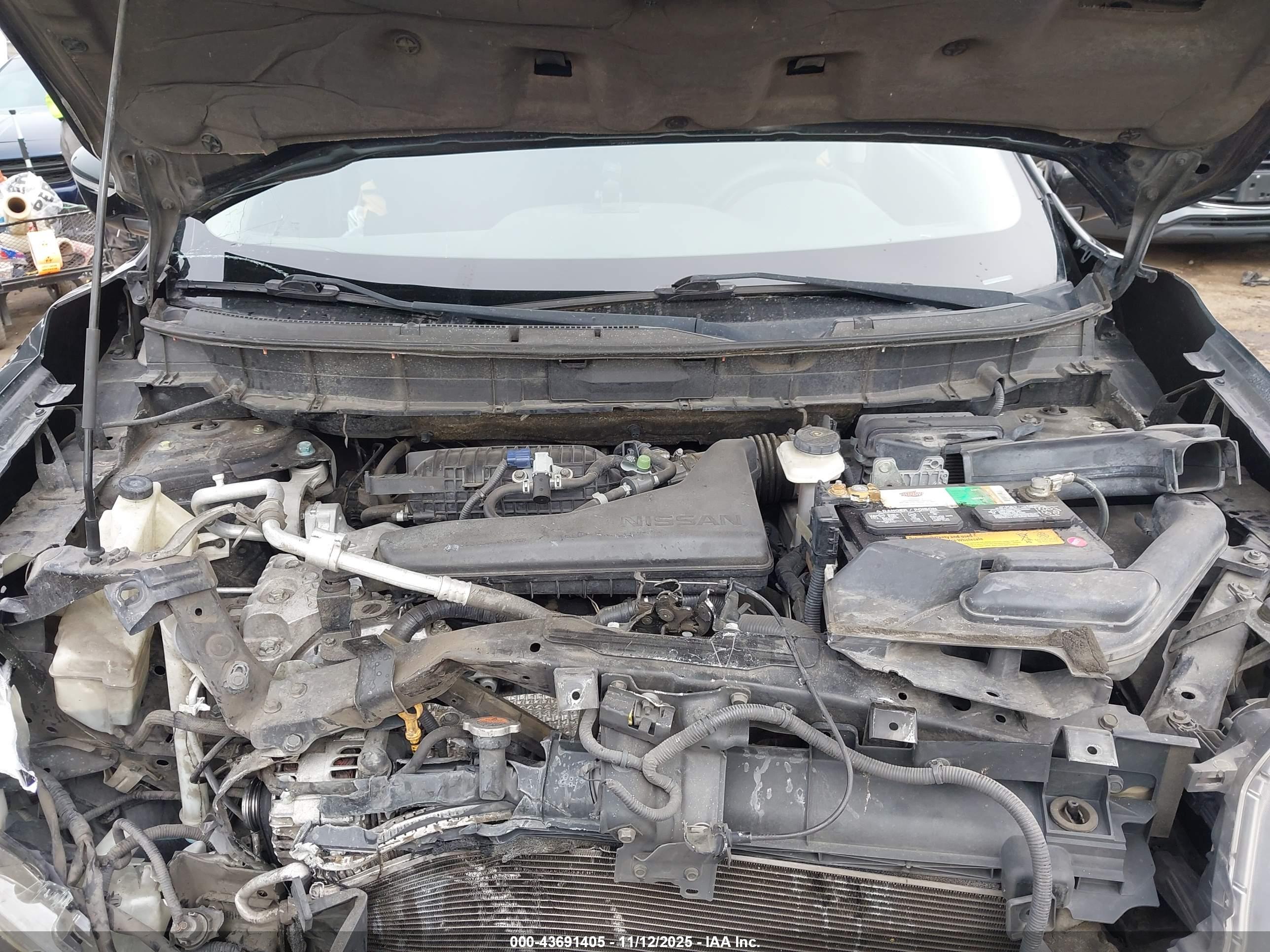 NISSAN ROGUE image 10