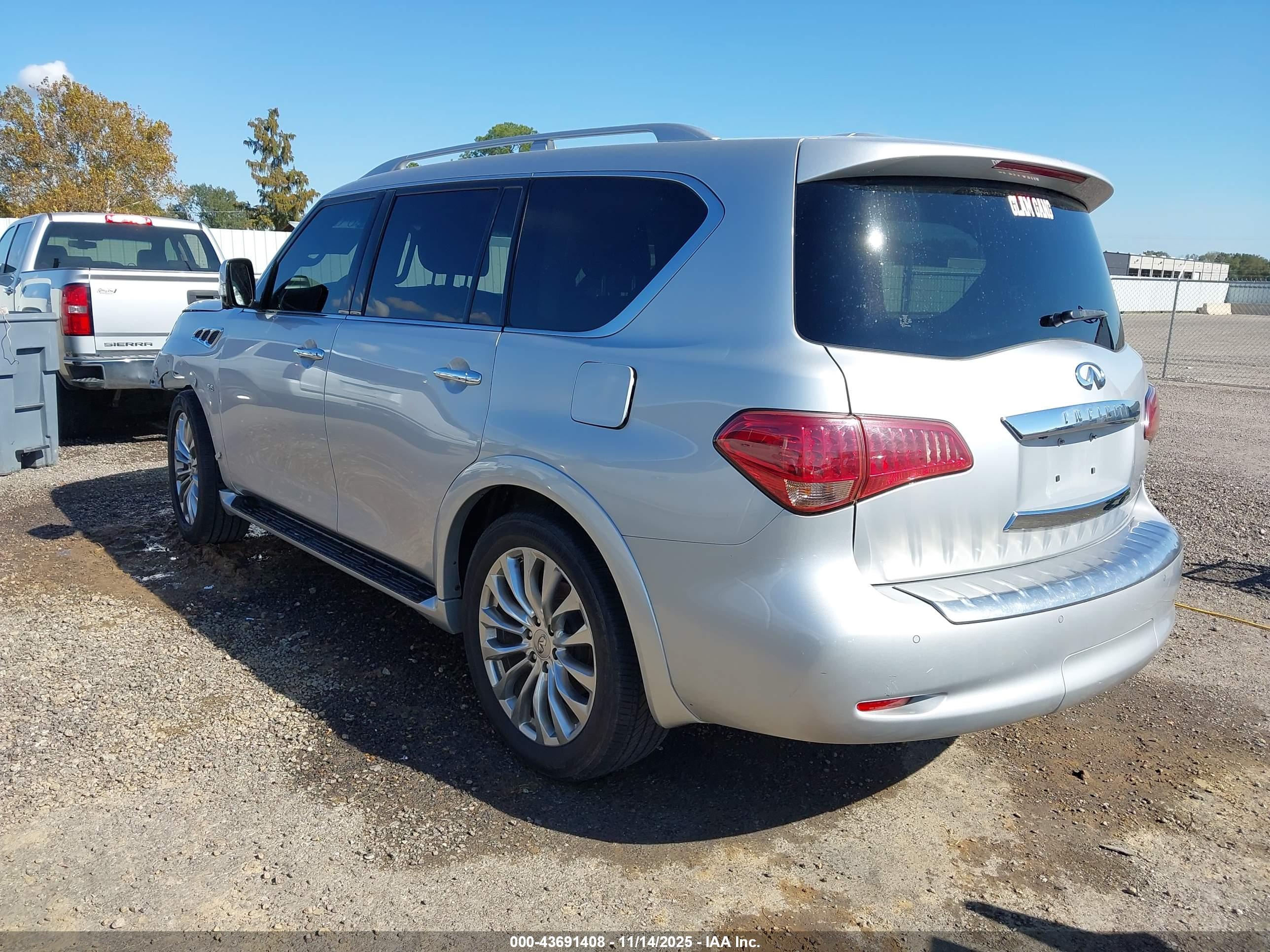INFINITI QX80 image 3