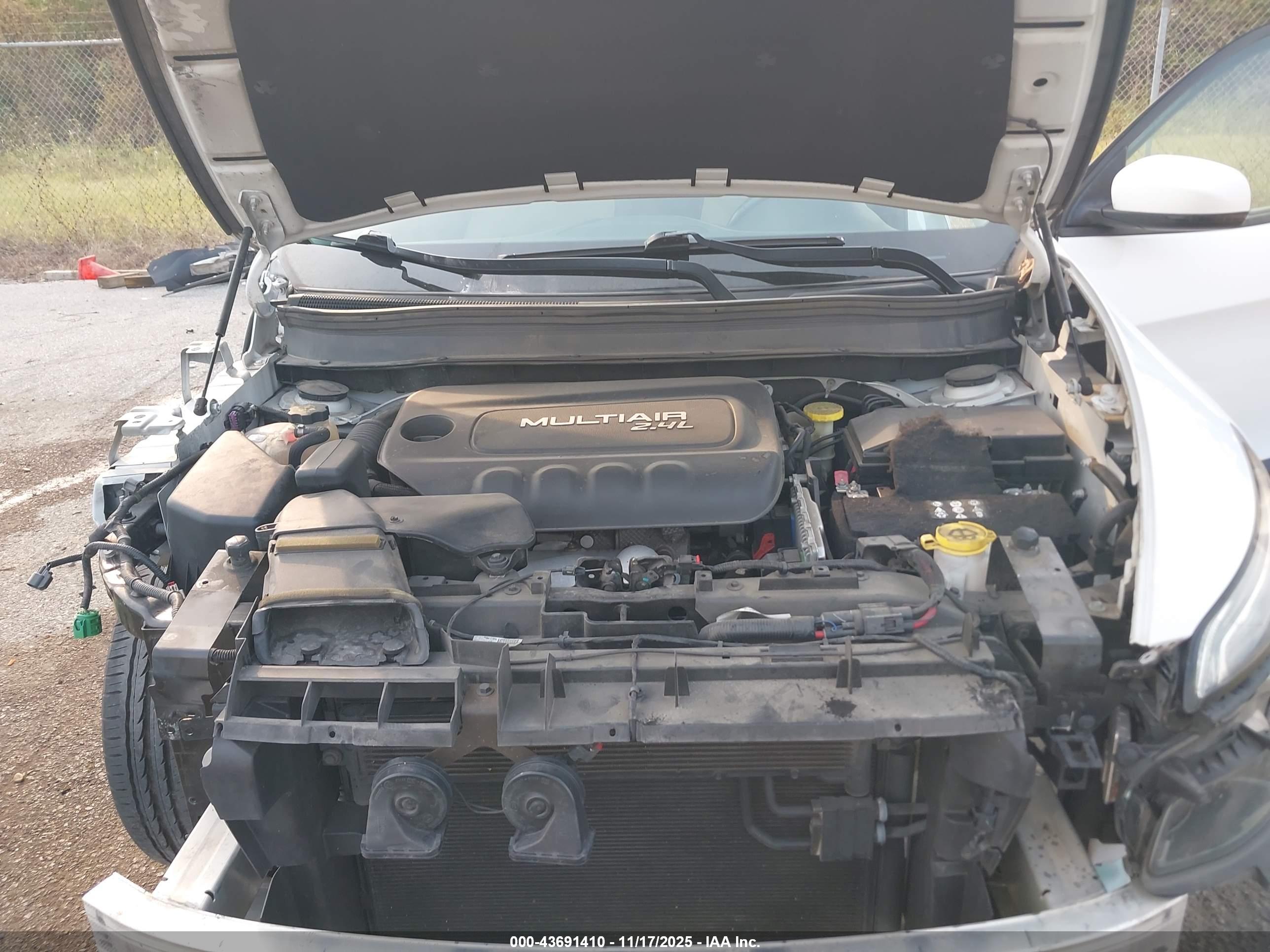 JEEP CHEROKEE image 10