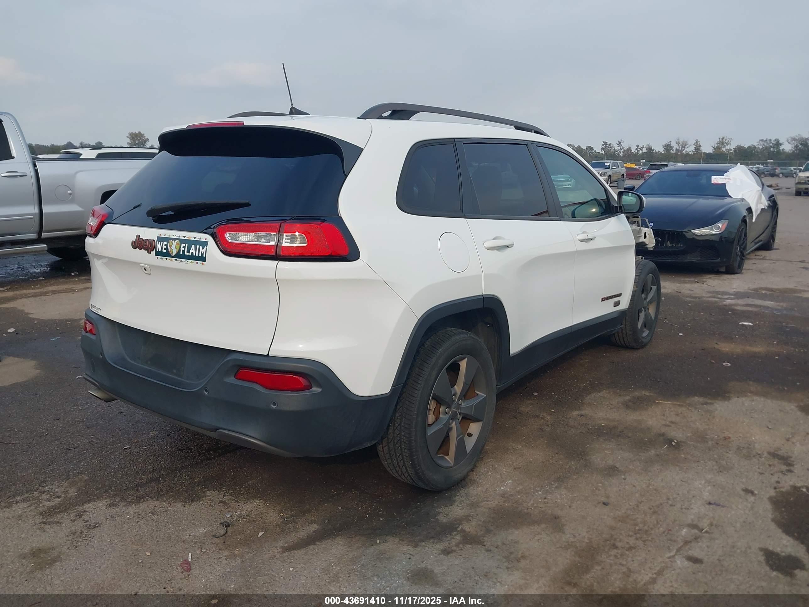 JEEP CHEROKEE image 4