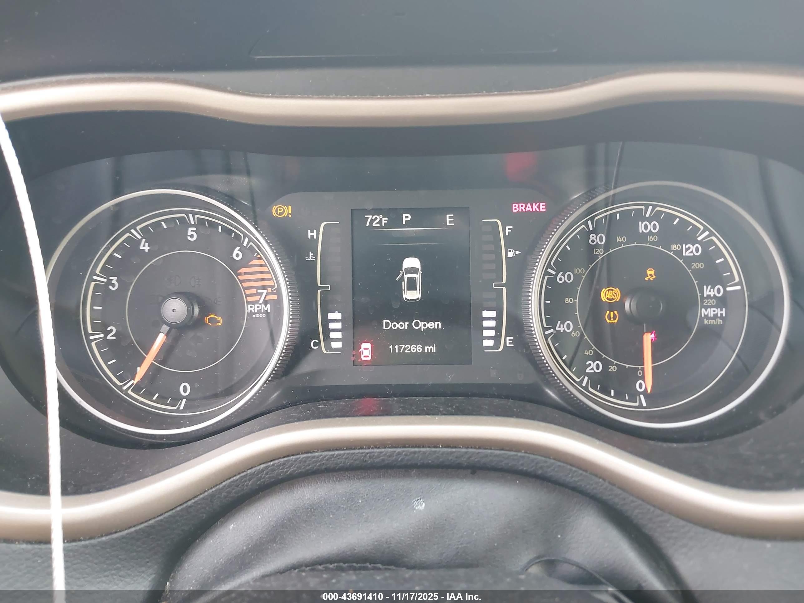 JEEP CHEROKEE image 7