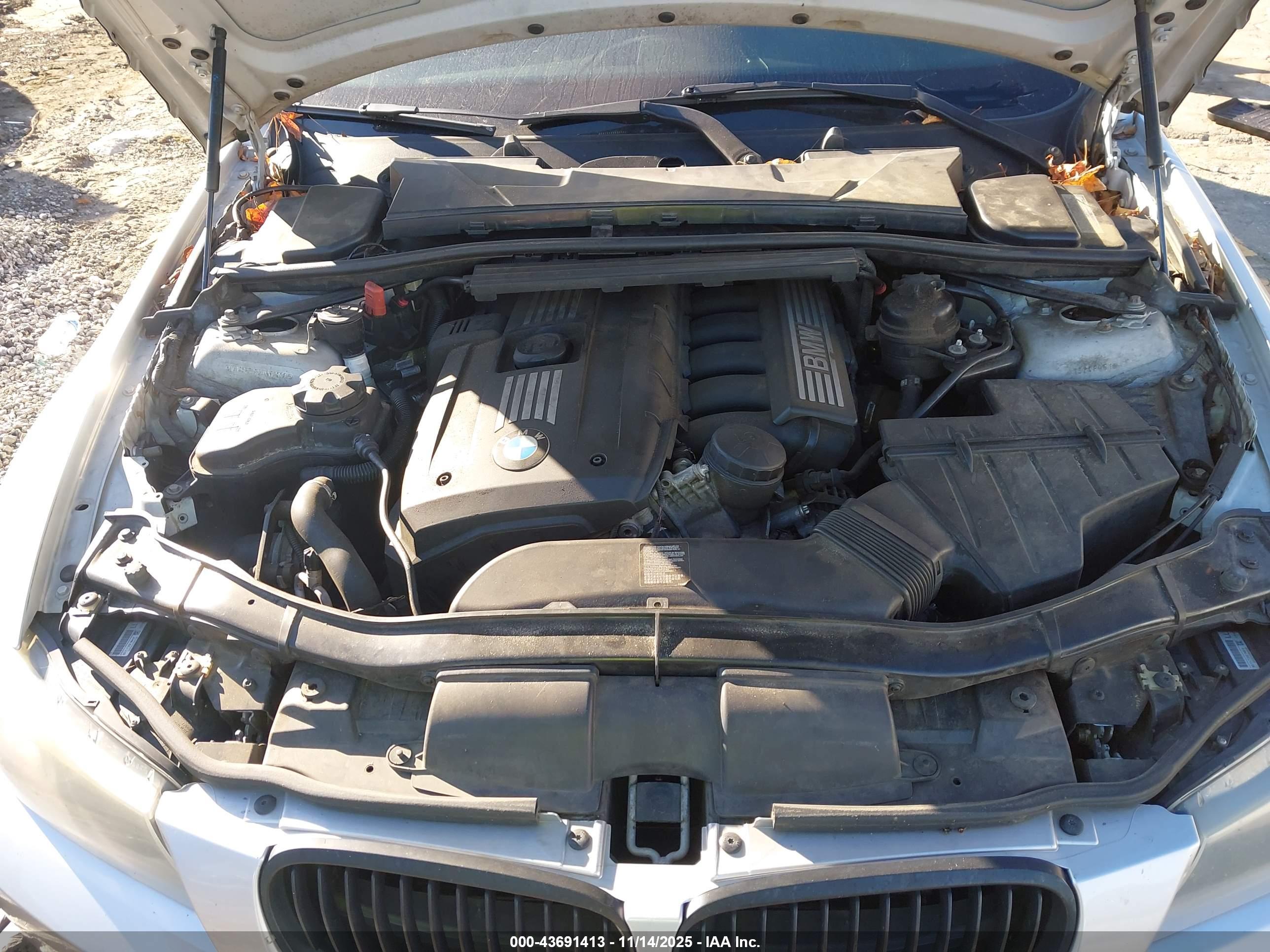 BMW 328I image 10