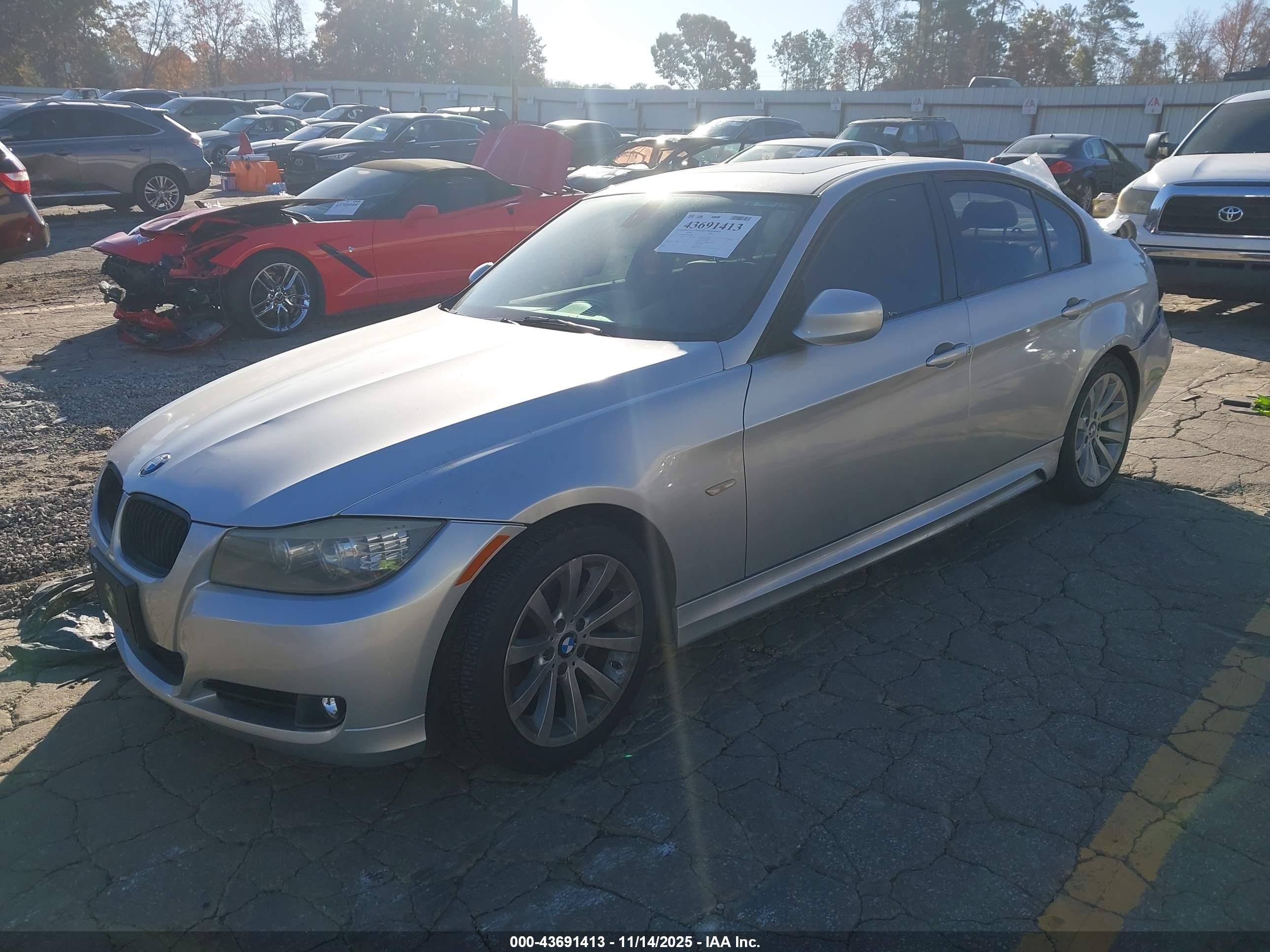 BMW 328I image 2