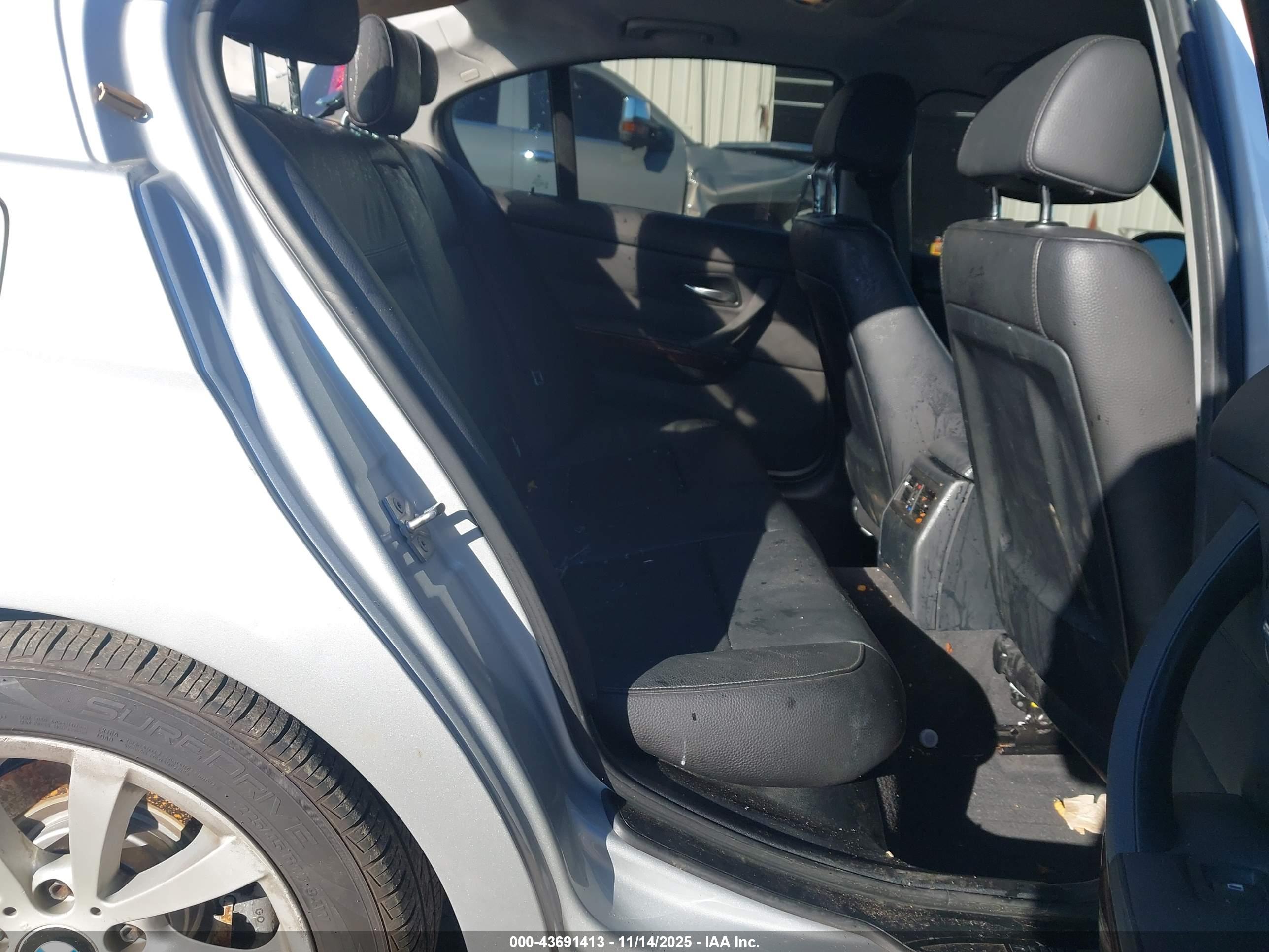 BMW 328I image 8
