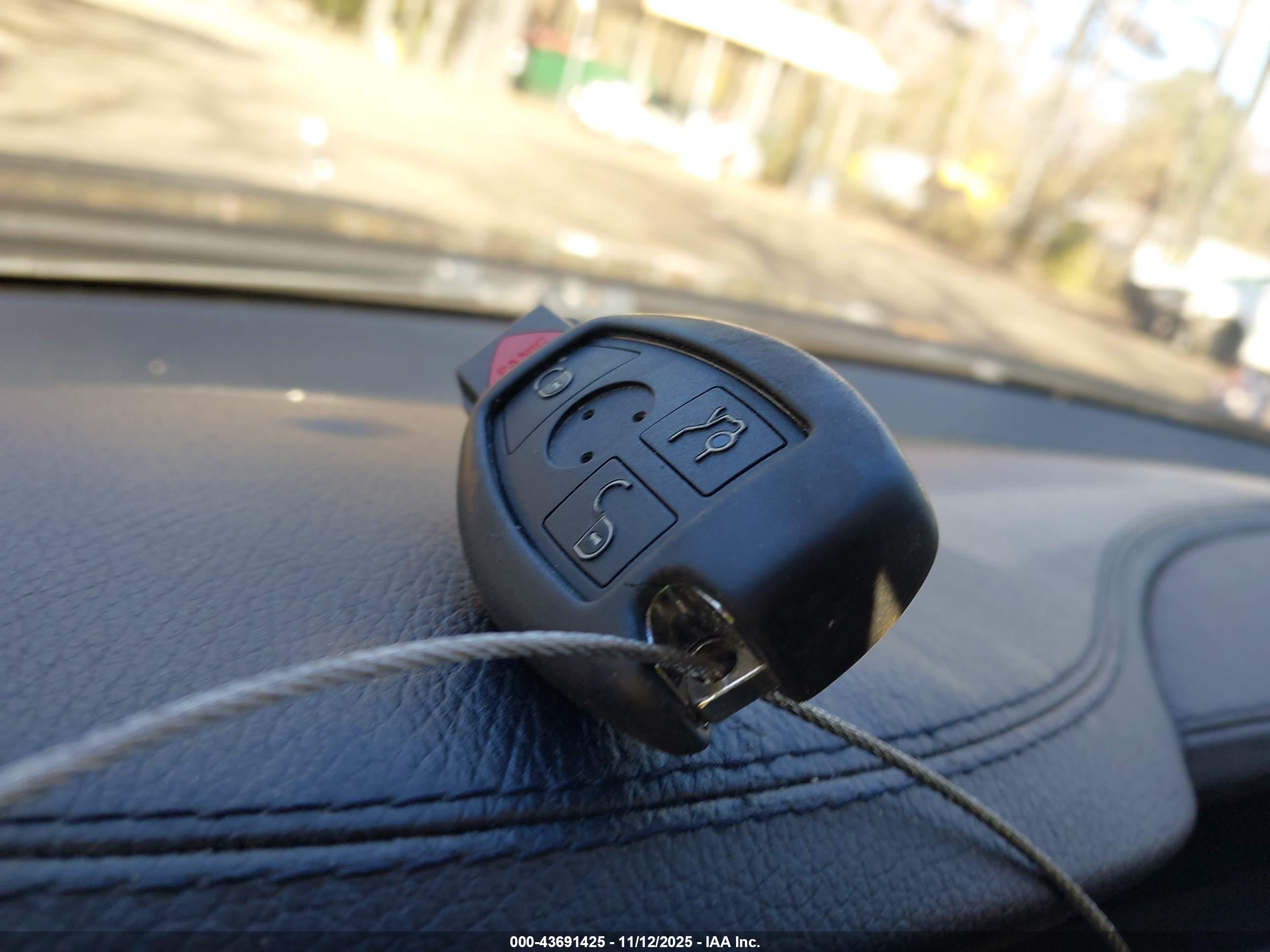 MERCEDES-BENZ S image 11