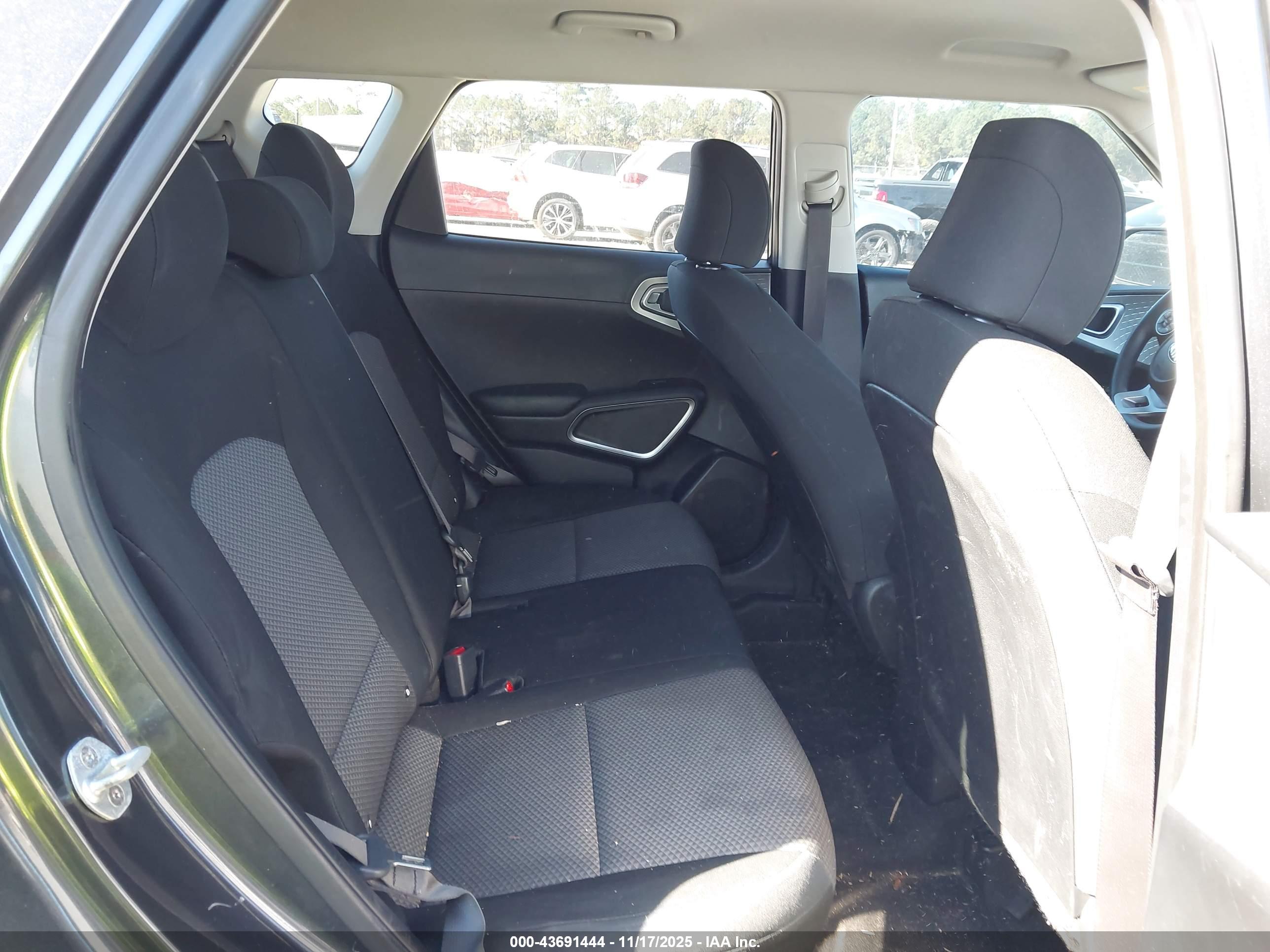KIA SOUL image 8
