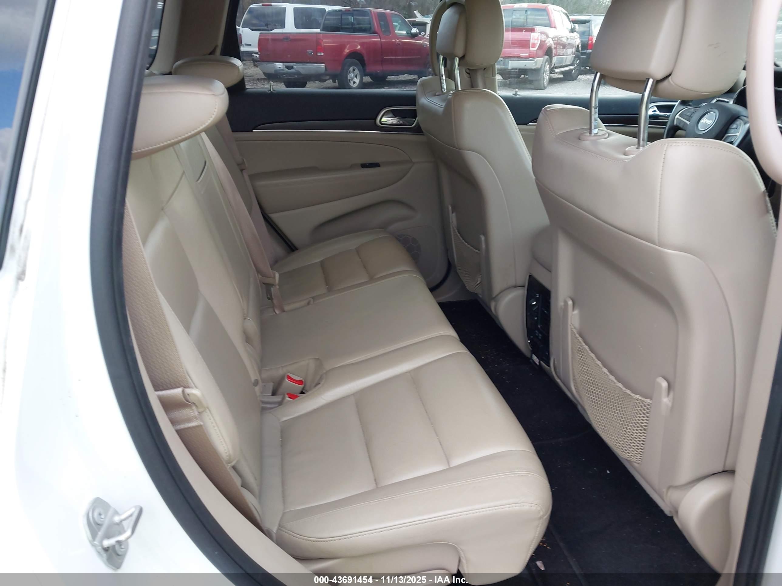 JEEP GRAND image 8
