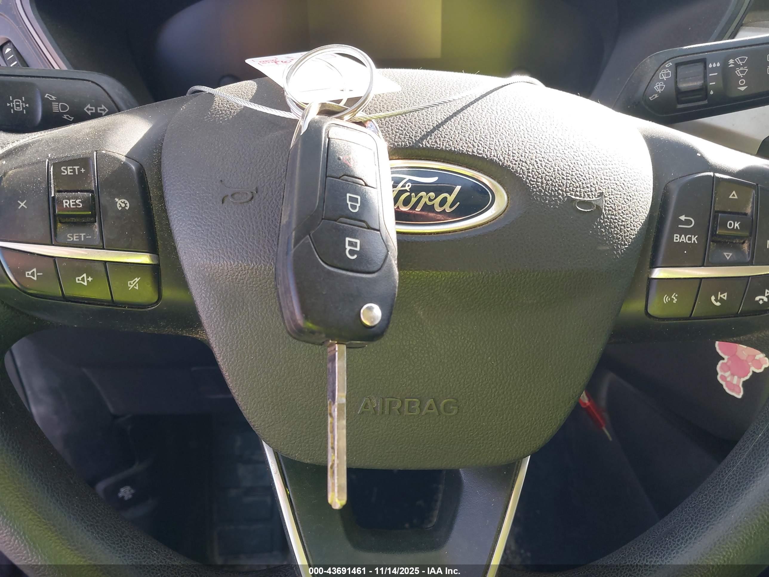 FORD ESCAPE image 11