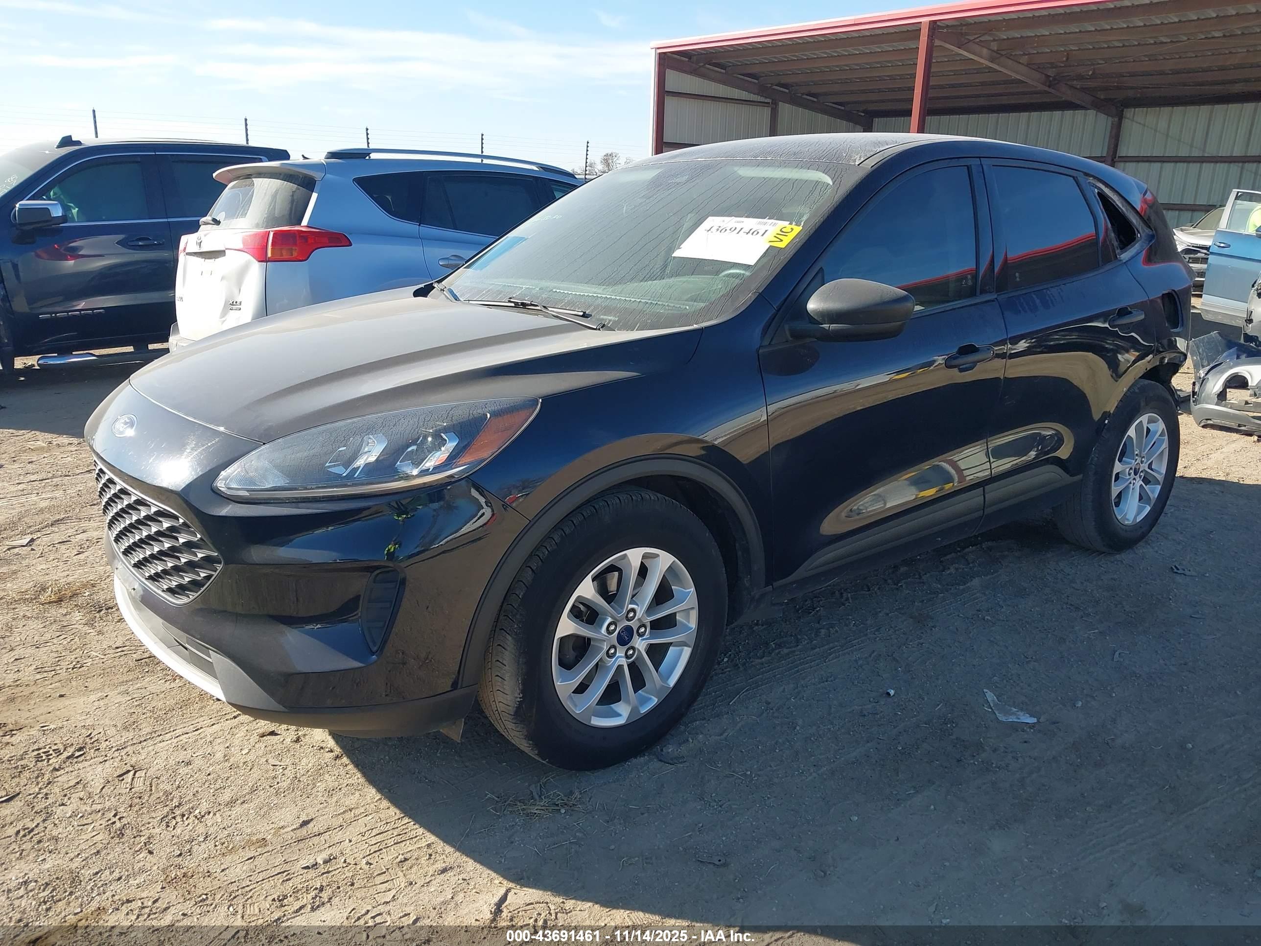 FORD ESCAPE image 2