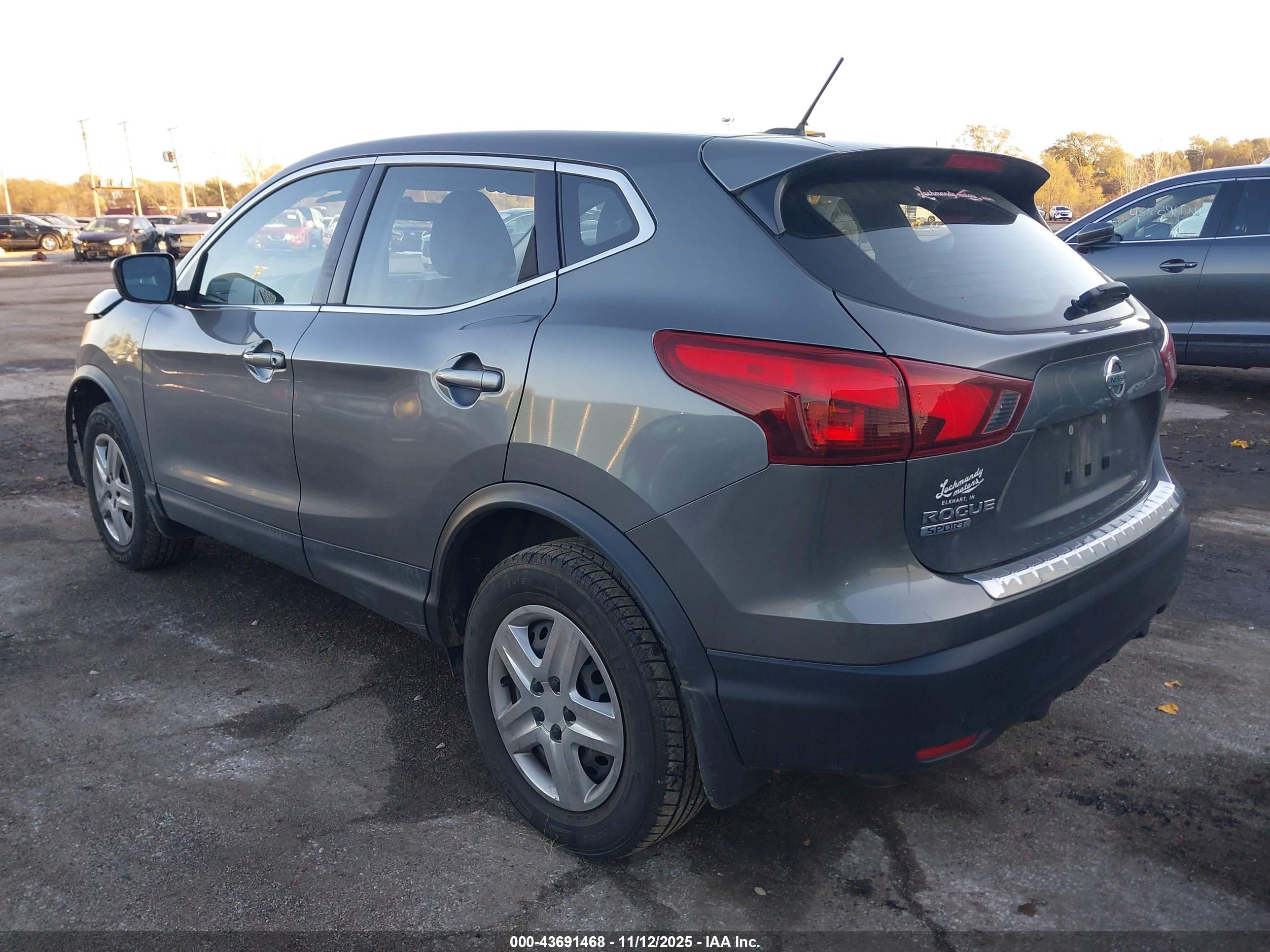 NISSAN ROGUE image 3