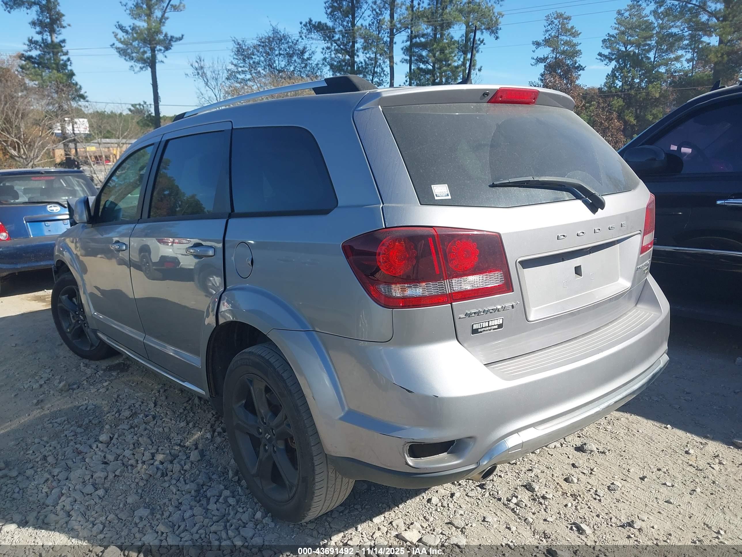 DODGE JOURNEY image 3