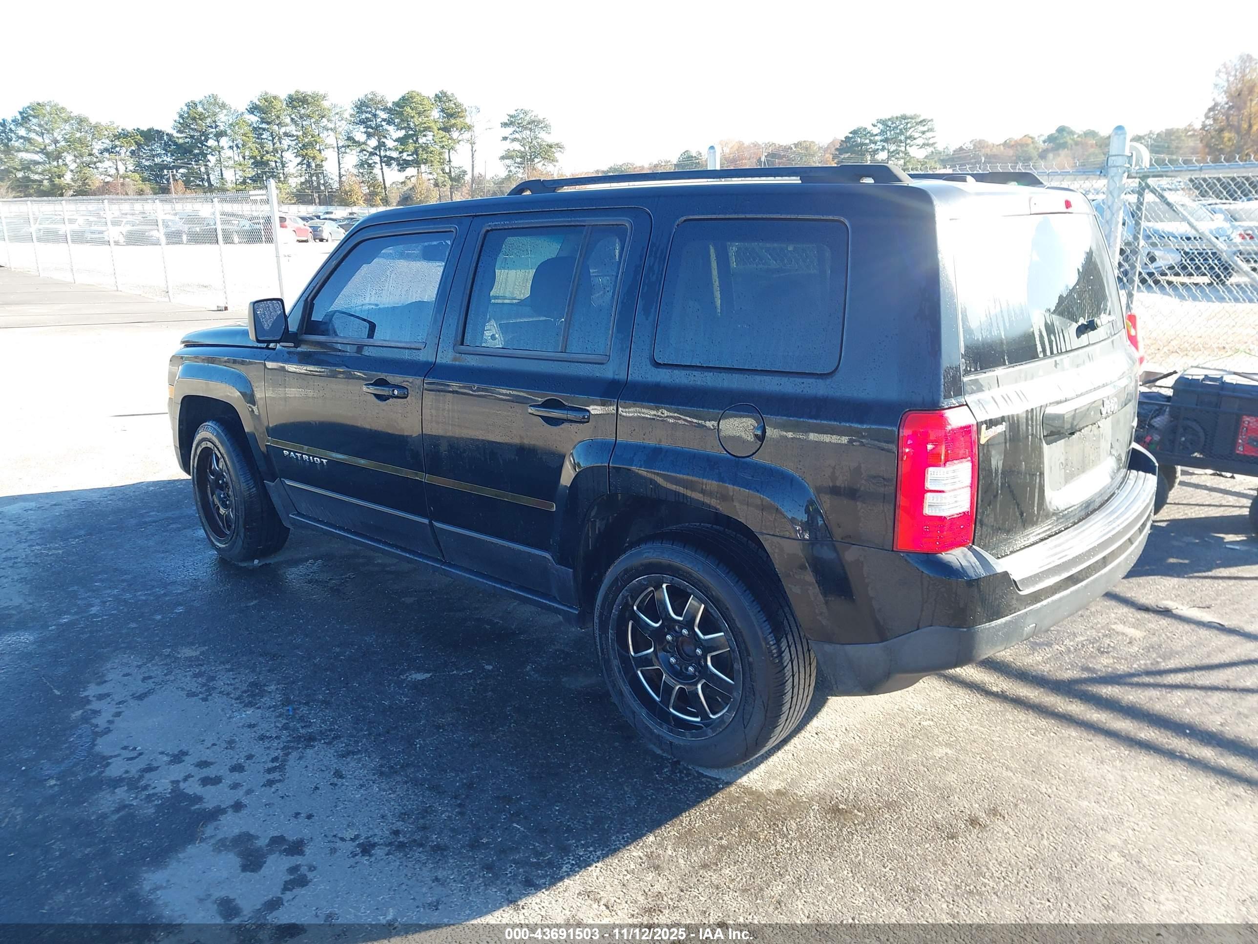 JEEP PATRIOT image 3