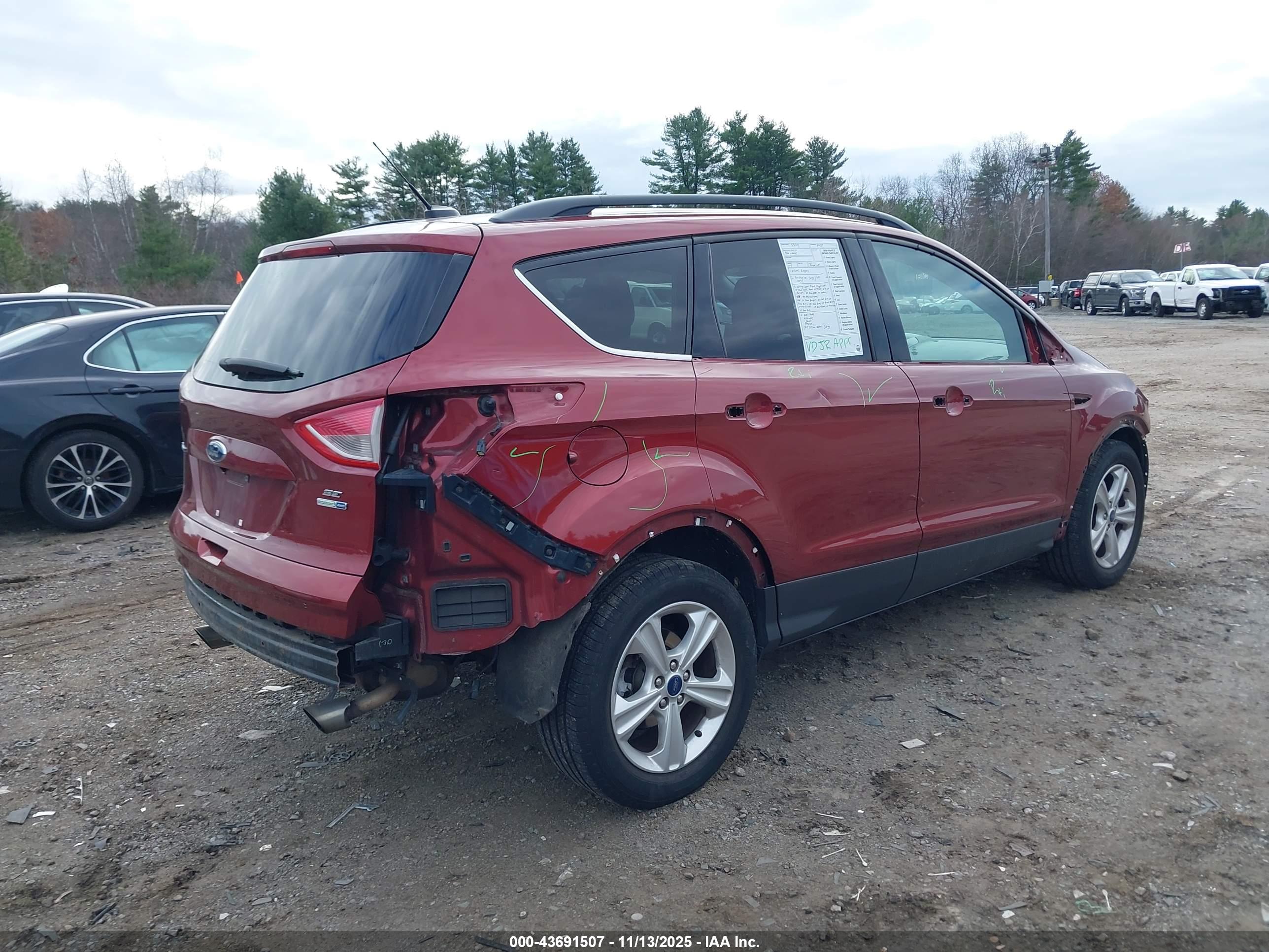 FORD ESCAPE image 4