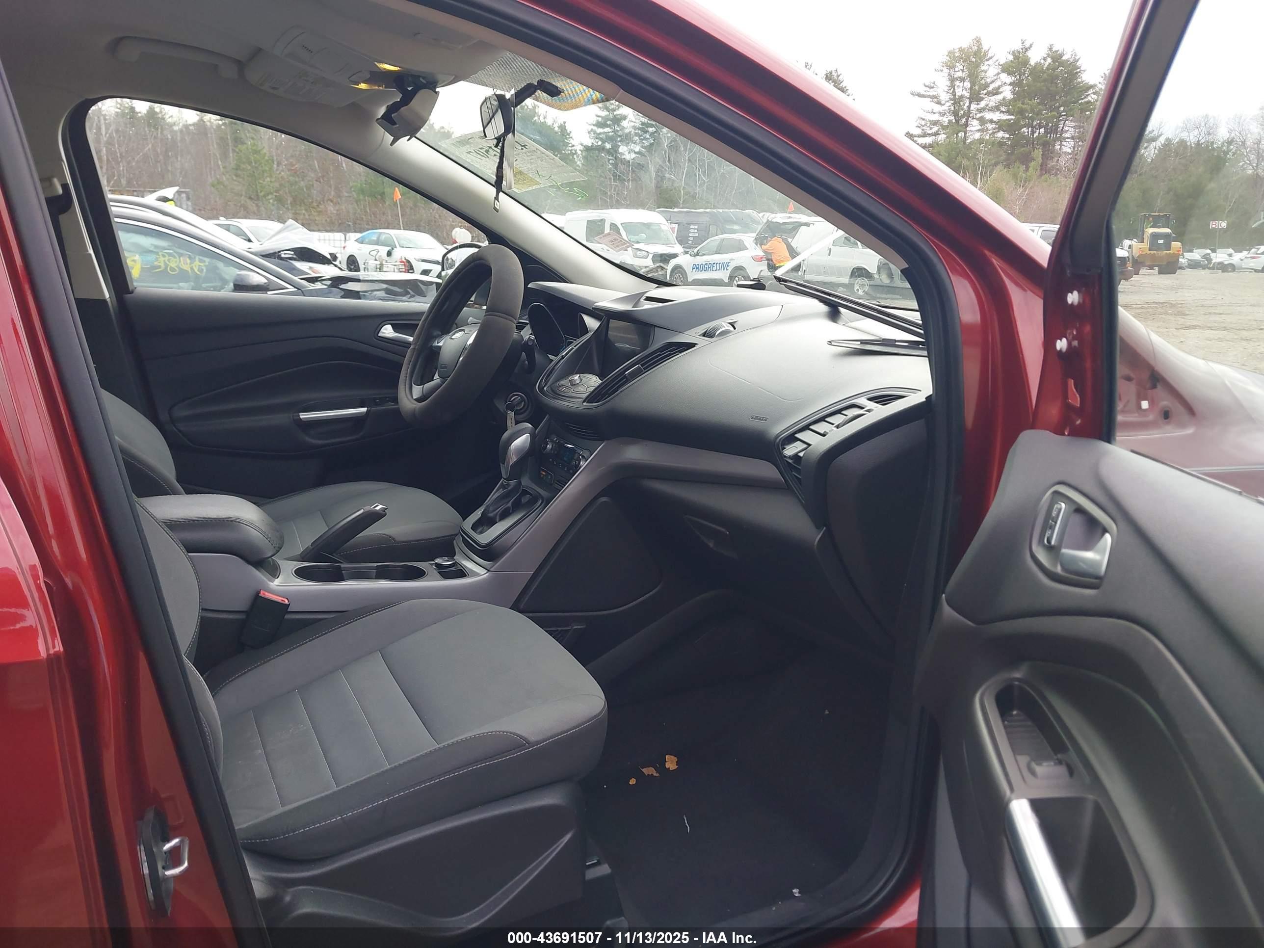 FORD ESCAPE image 5
